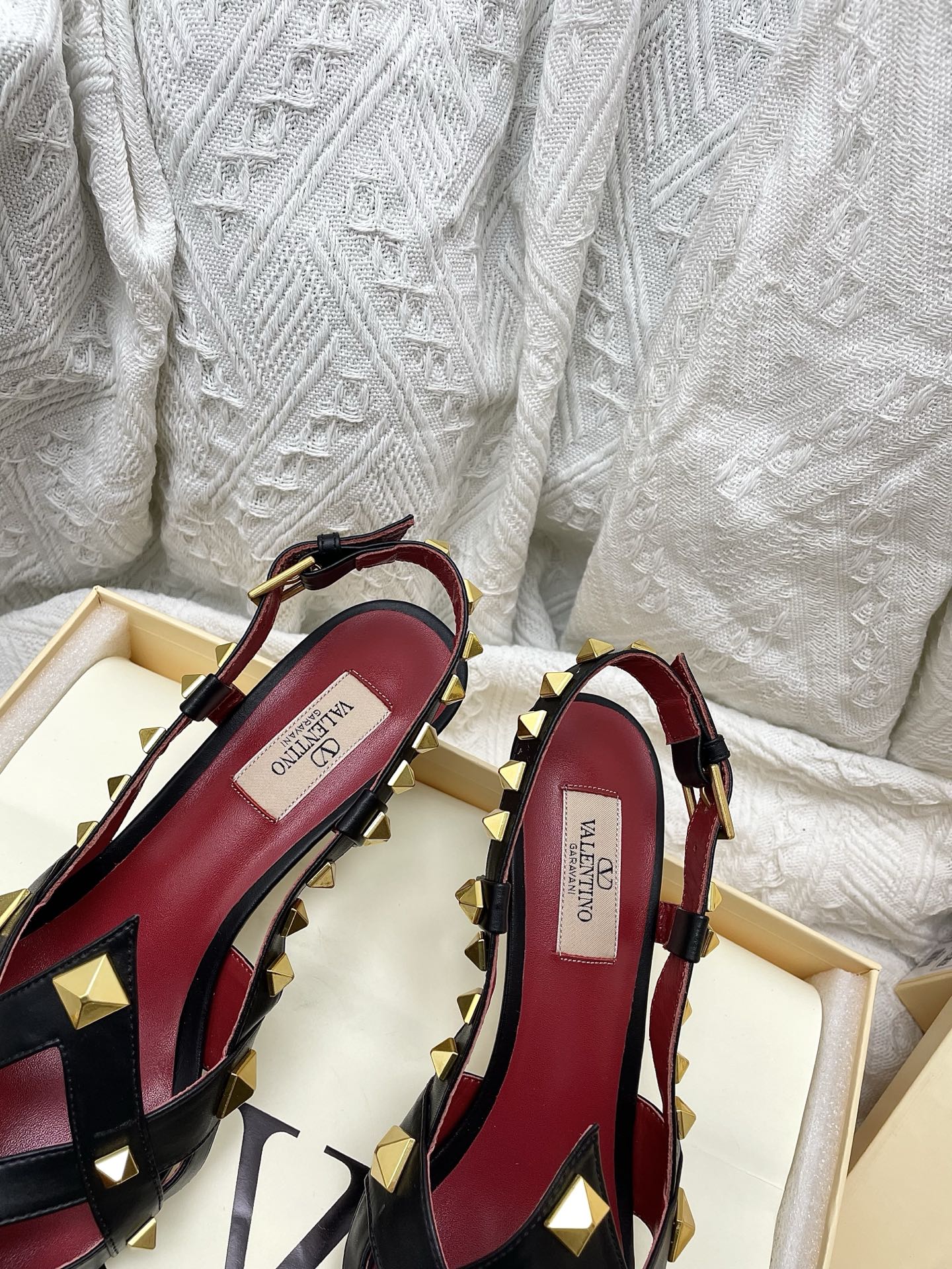 VT 26s Slingback 60 Black Burgundy Lambskin 611371