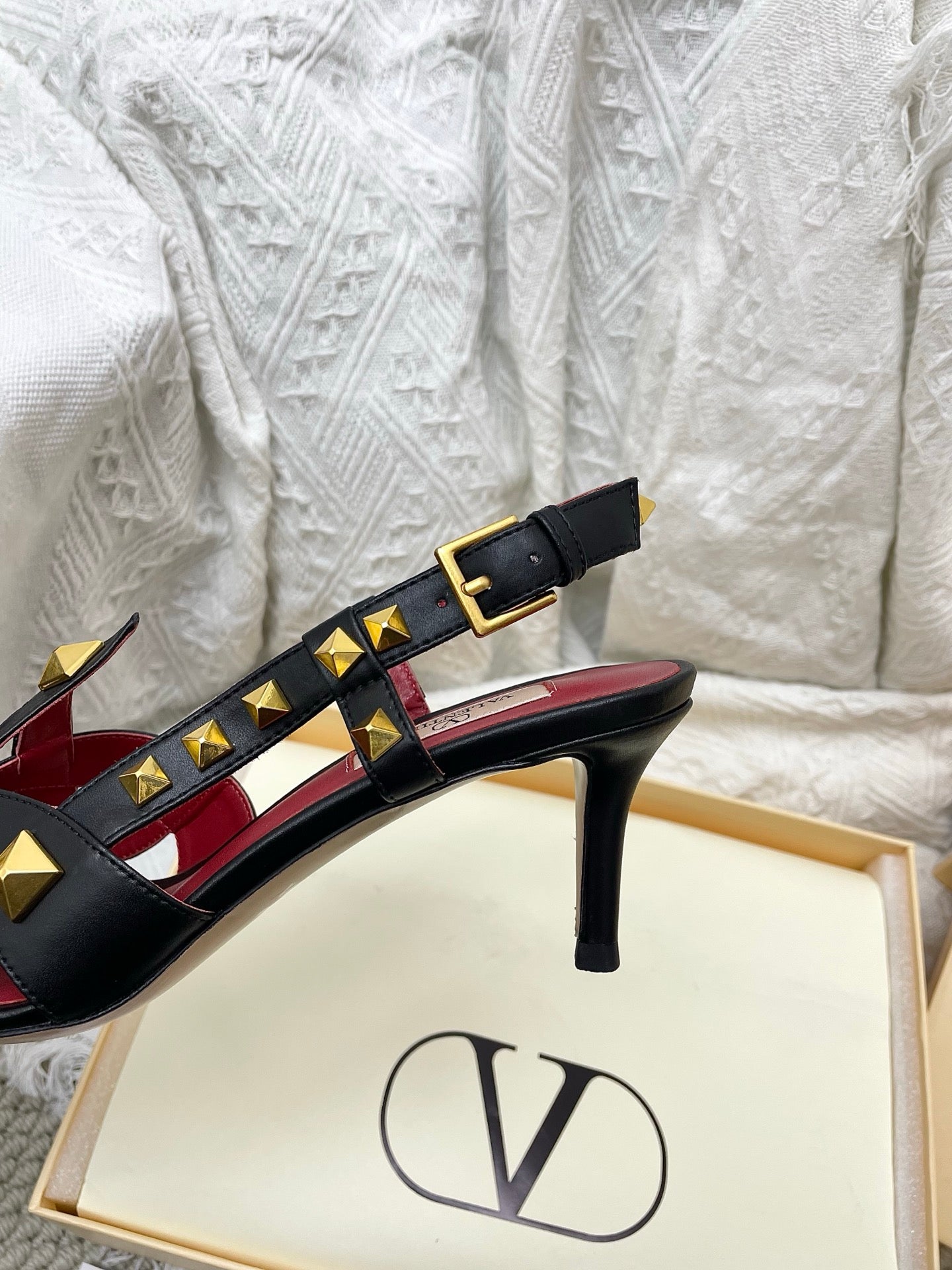 VT 26s Slingback 60 Black Burgundy Lambskin 611371