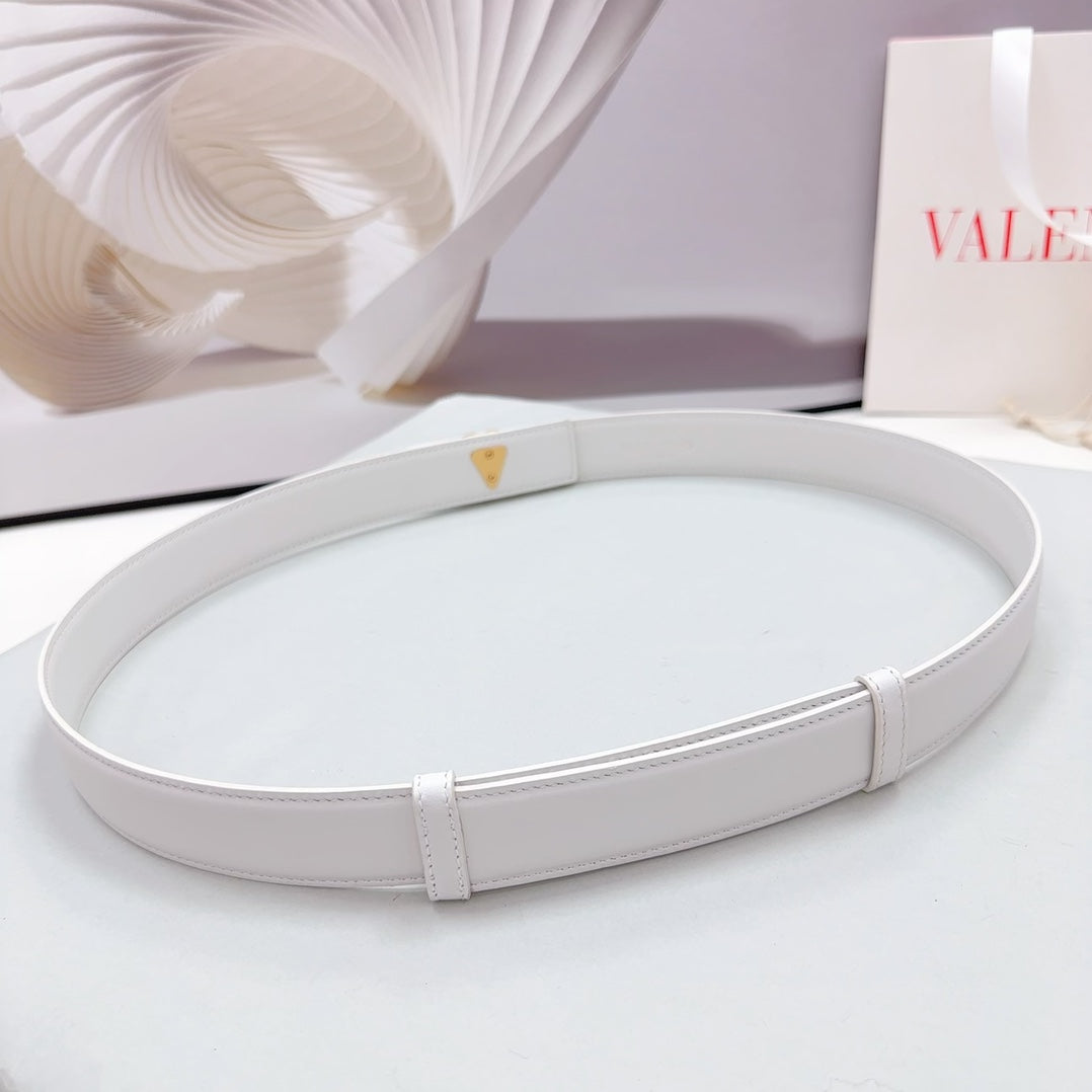 The Bold Edition Belt 30mm White Calfskin Gold Buckle