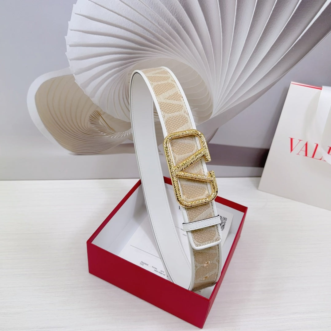 Valenti Toilde Iconographe Belt 40mm White Beige Calfskin Gold Hammered-effect Buckle
