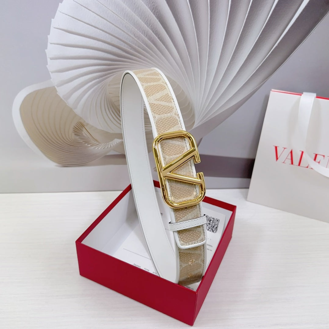 Valenti Toilde Iconographe Belt 40mm White Beige Calfskin Shiny Gold Buckle