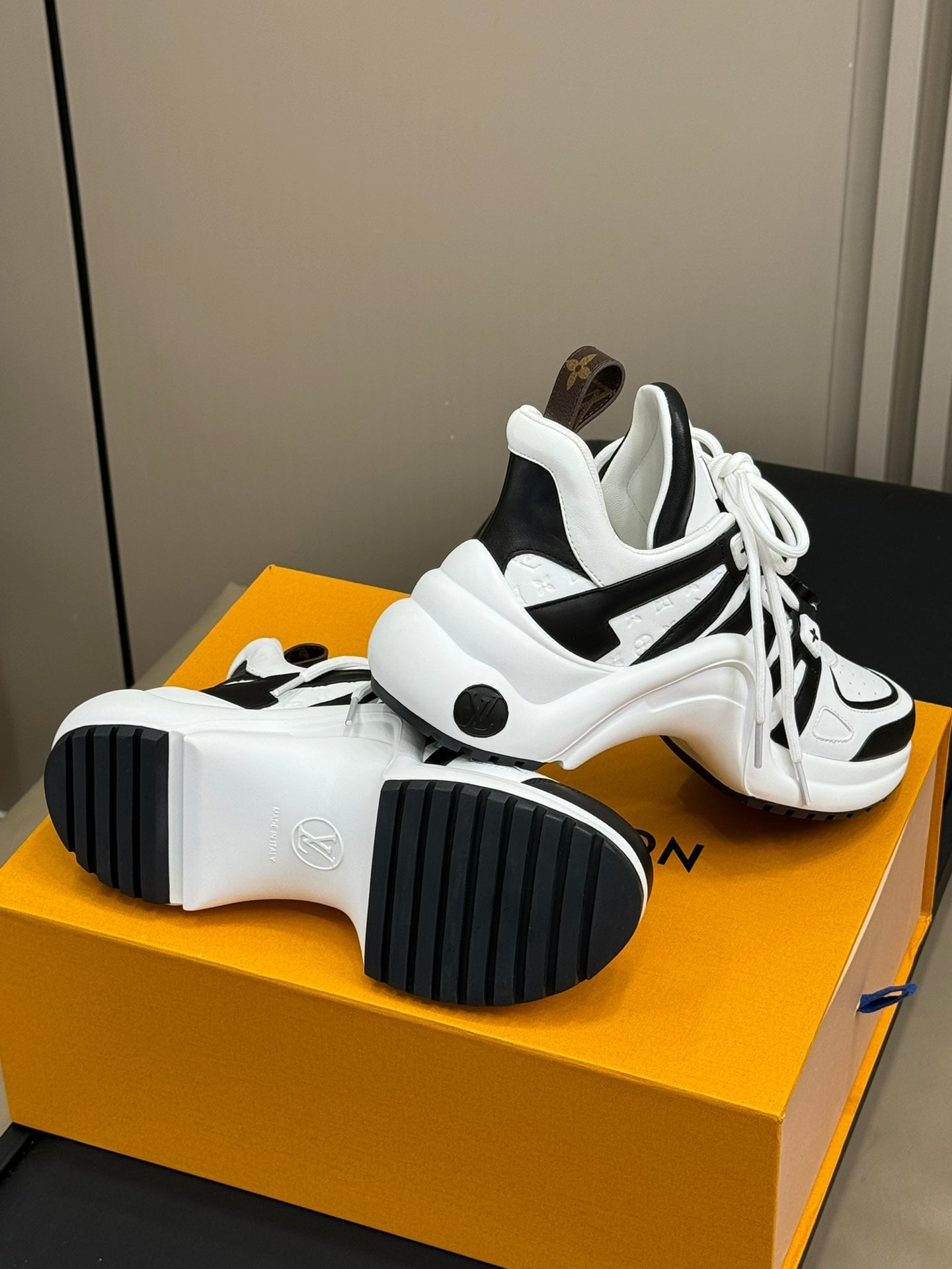 LV Archlight Sneaker White Mix Black Calfskin