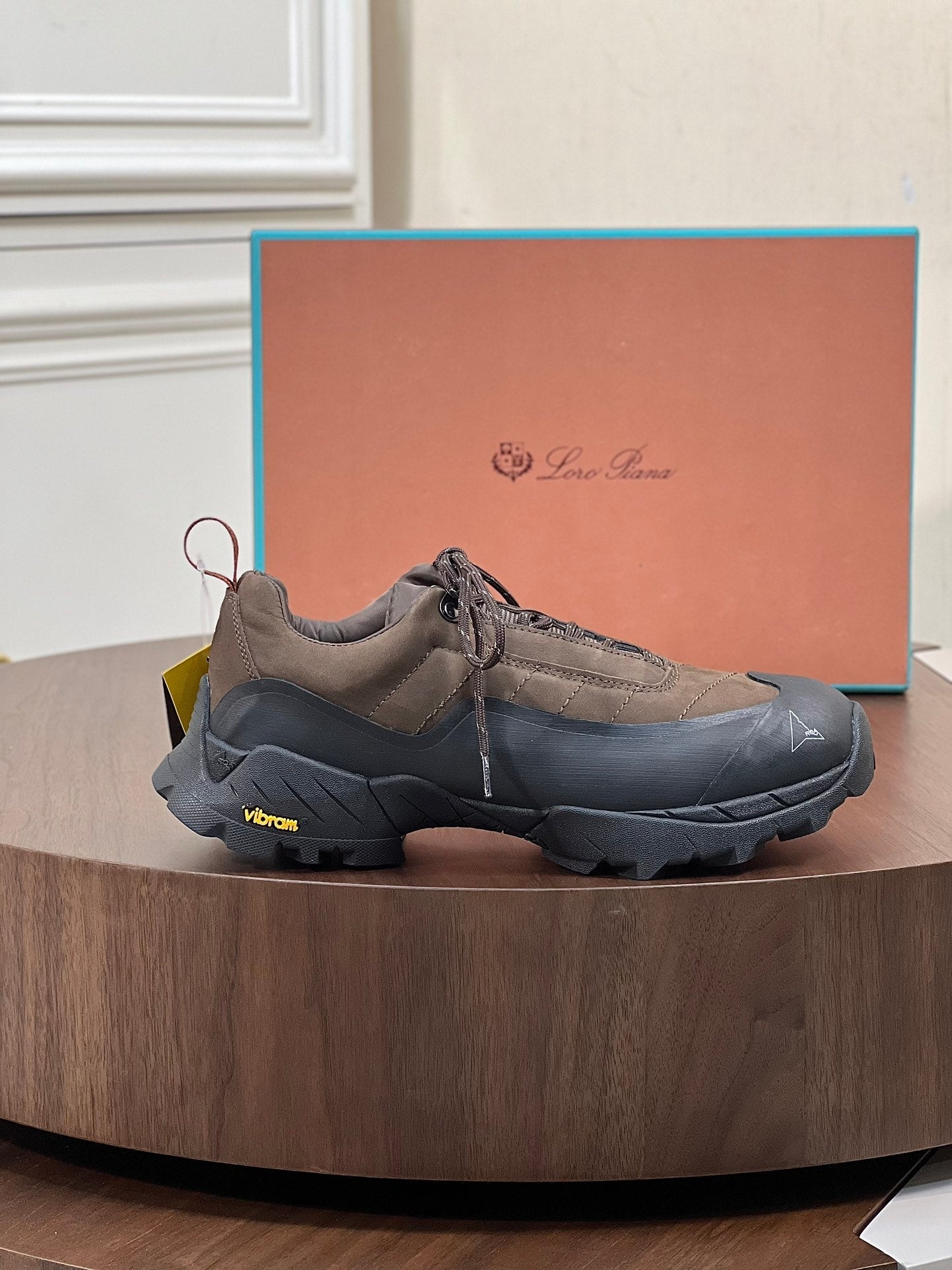 LP KATHARINA SNEAKER LIGHT BROWN AND CHARCOAL SUEDE