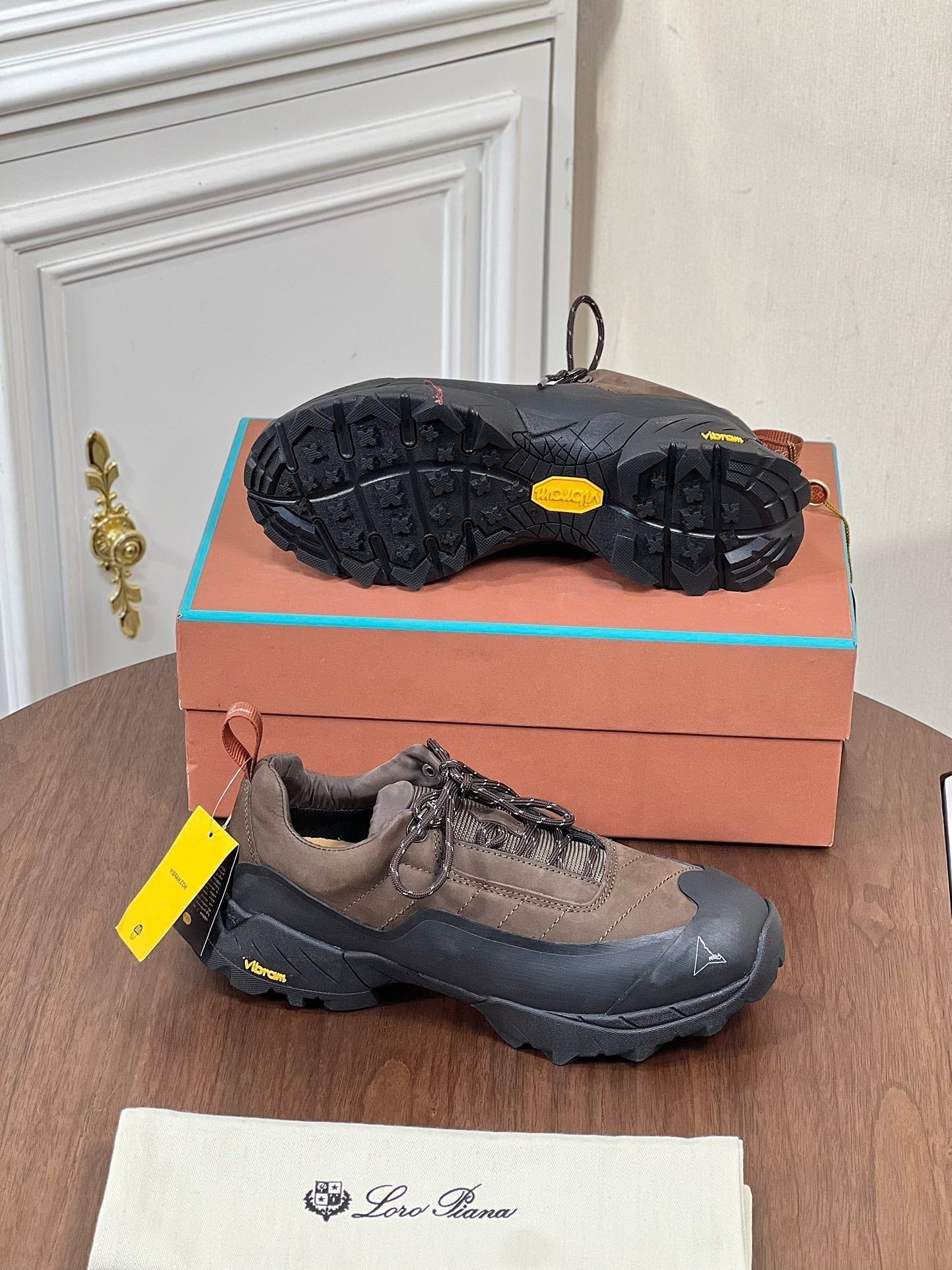 LP KATHARINA SNEAKER LIGHT BROWN AND CHARCOAL SUEDE