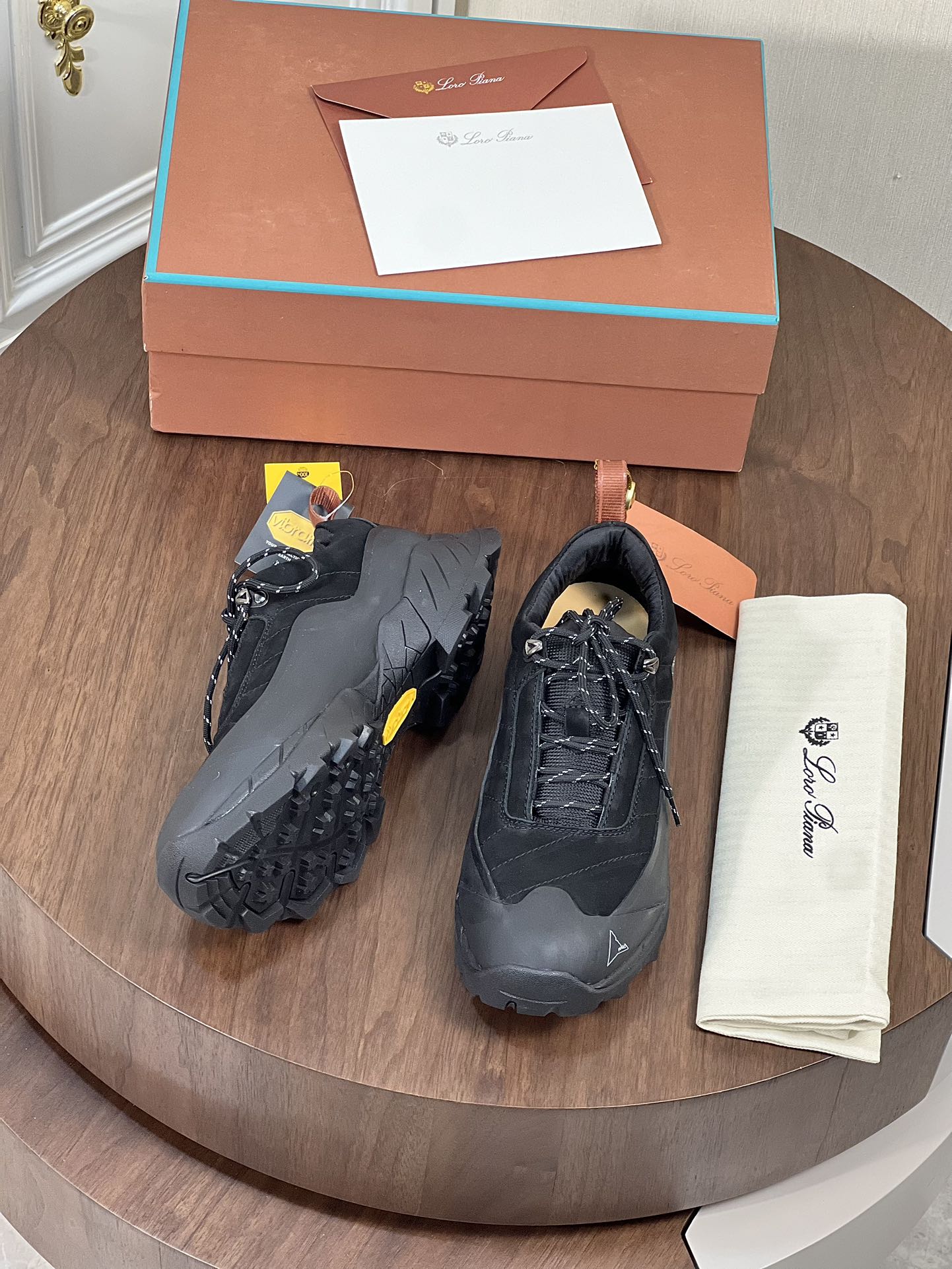 LP KATHARINA SNEAKER BLACK SUEDE