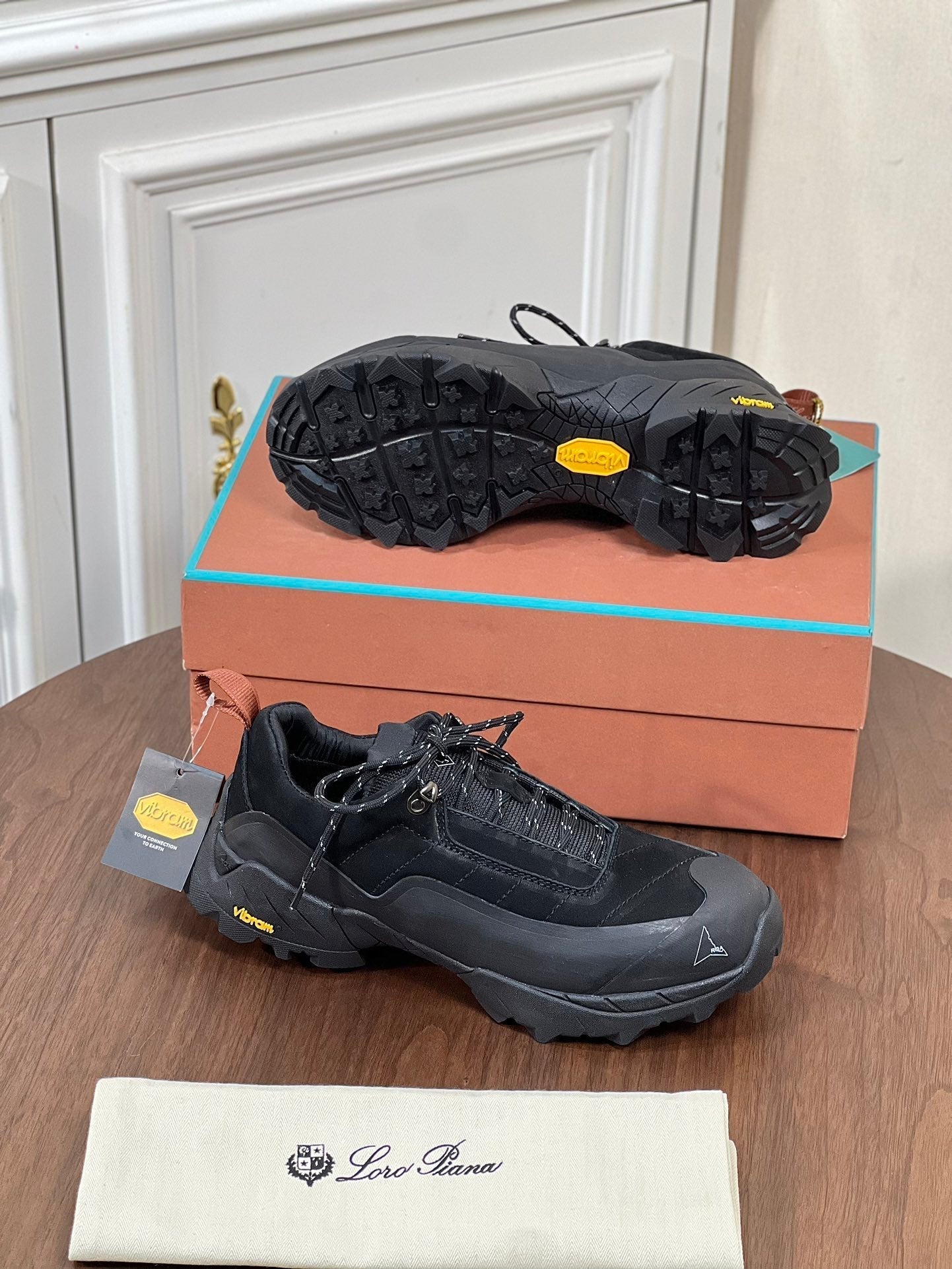 LP KATHARINA SNEAKER BLACK SUEDE