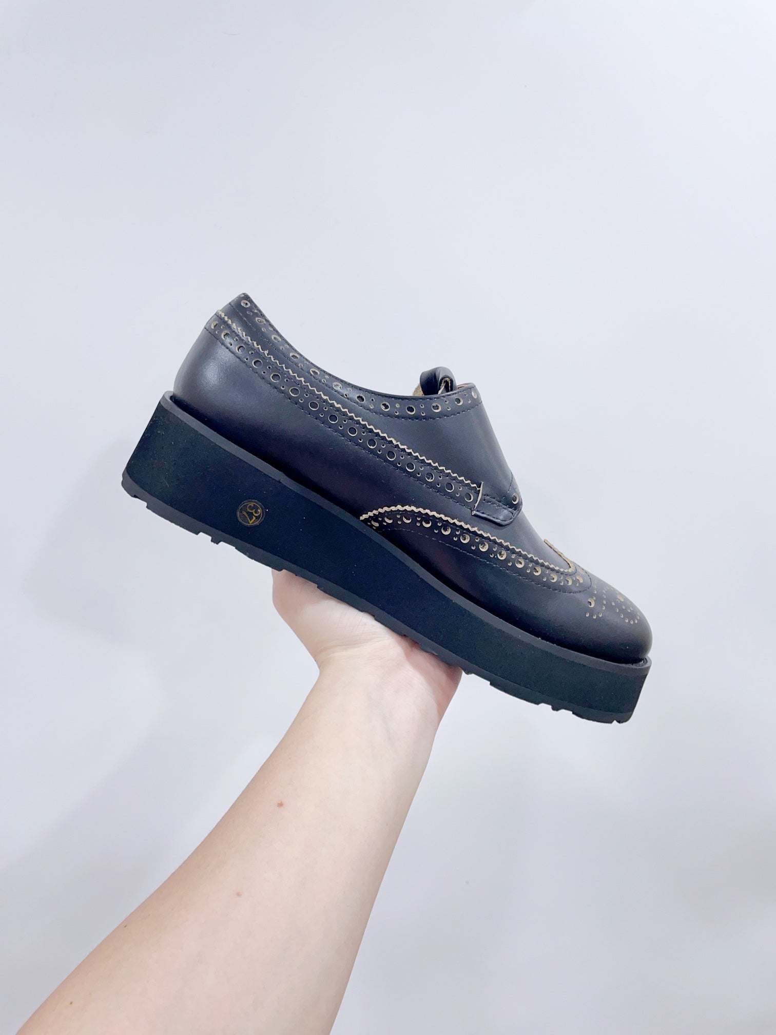 Miu-Church's Loafers Black With White Border Nubuck Leather