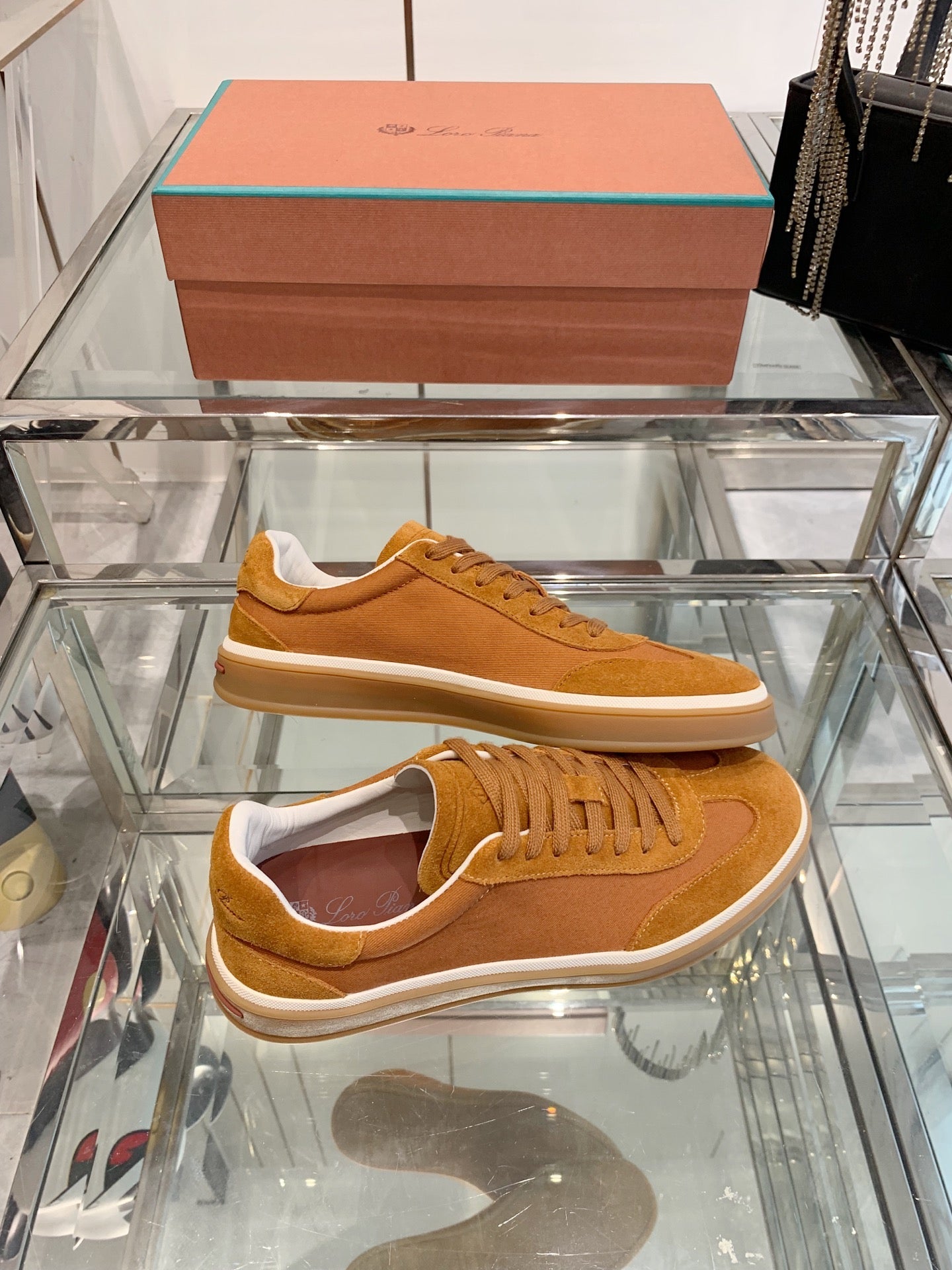 LP Tennis Walk Ochre Suede 307250