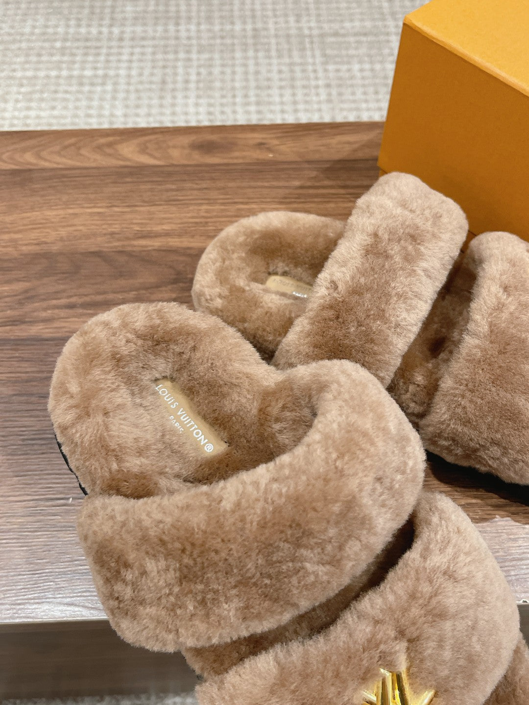 LV Sunset Flat Comfort Mule Milky Brown Wool