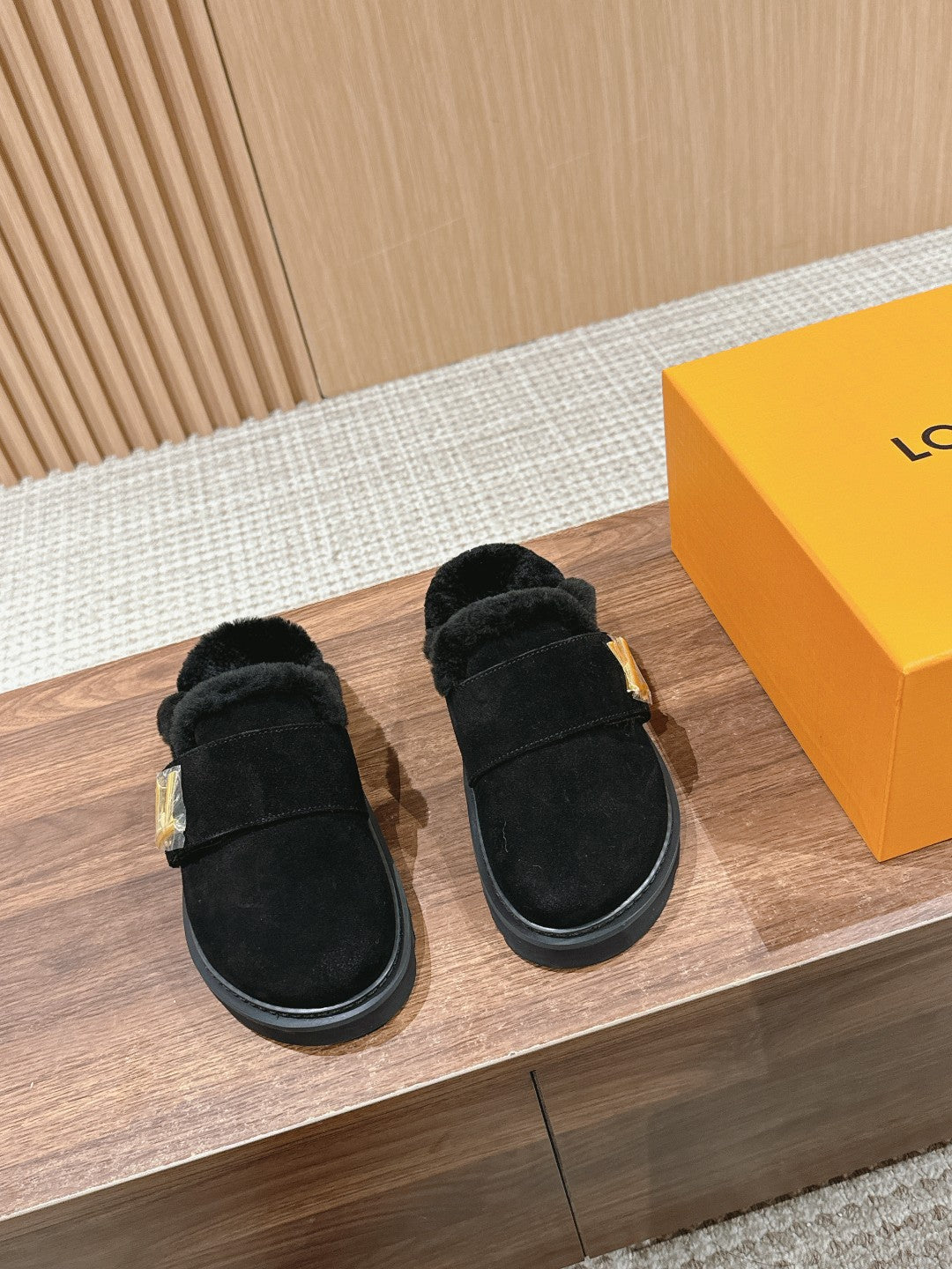 LV Cosy Flat Comfort Clog Black Fur Lining Suede