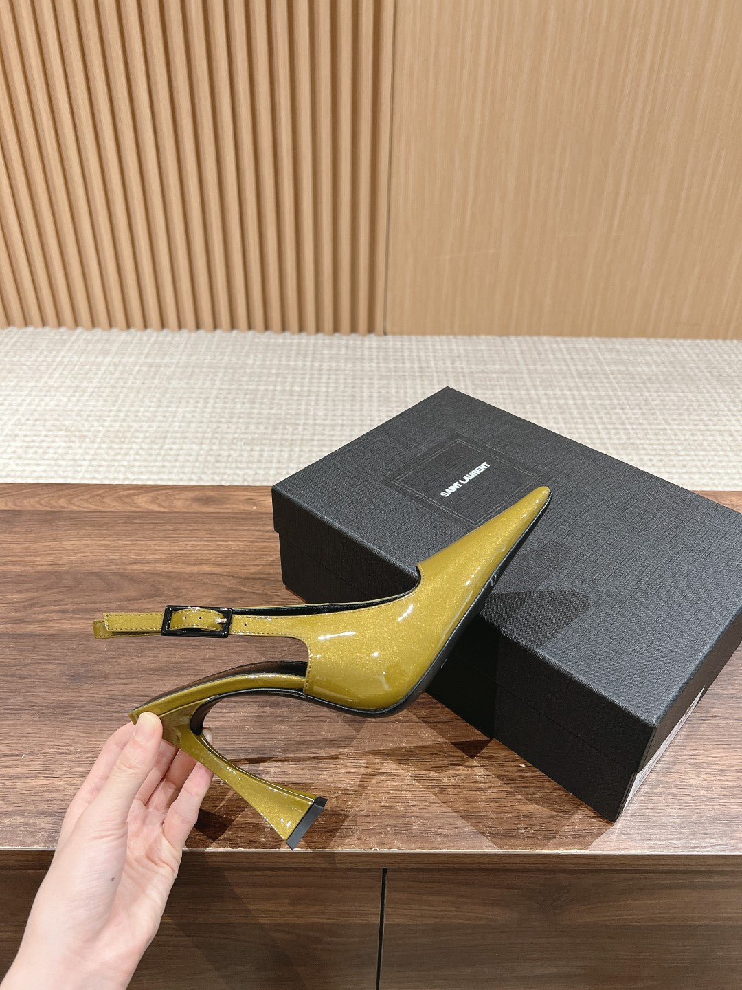 SL DUNE SLINGBACK PUMPS MUSTARD POLISHED CALFSKIN