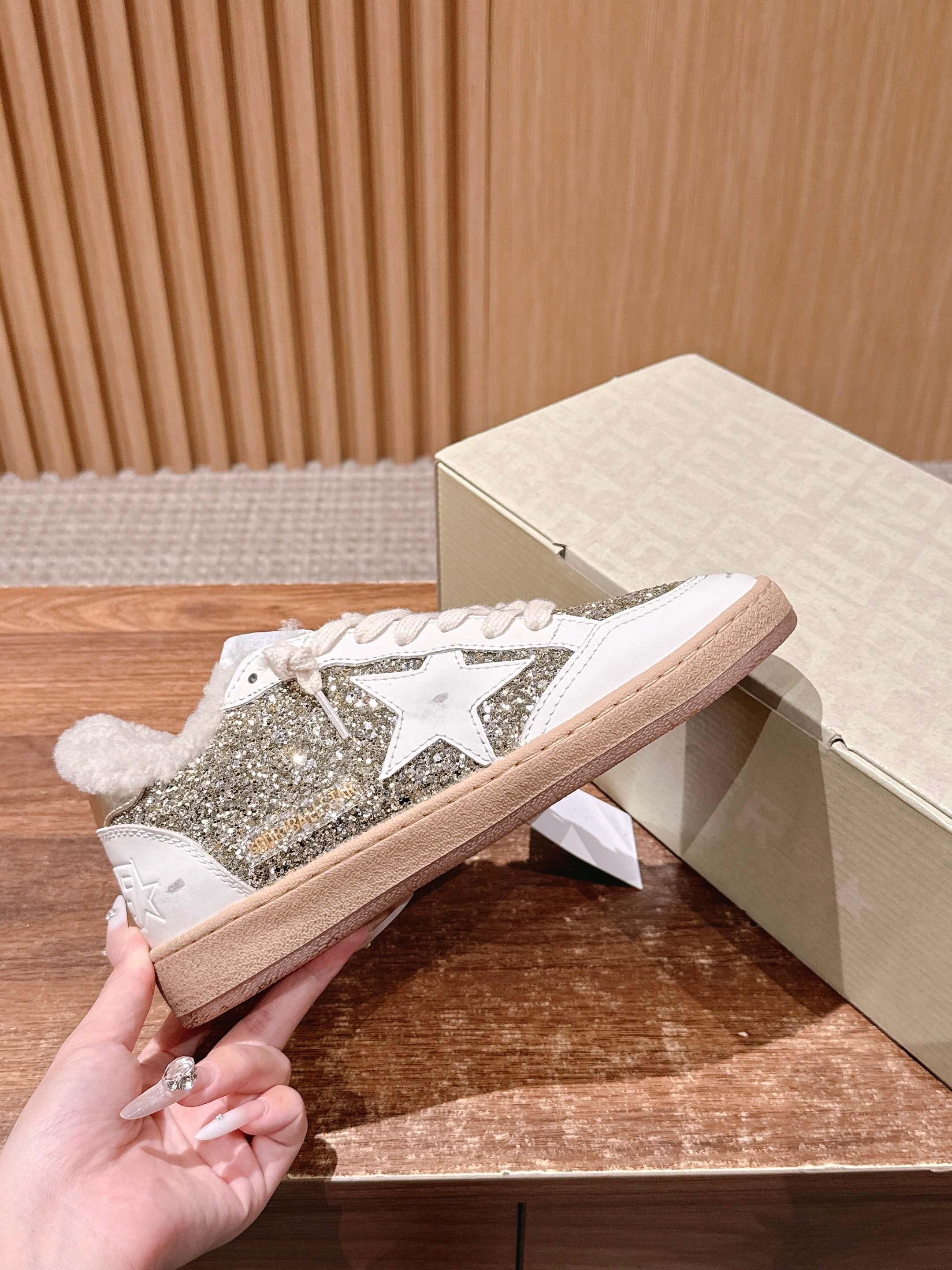 Golden Goose 2025 Wool-Lined Dirty Sneaker White mix Gold Cowhide 444260