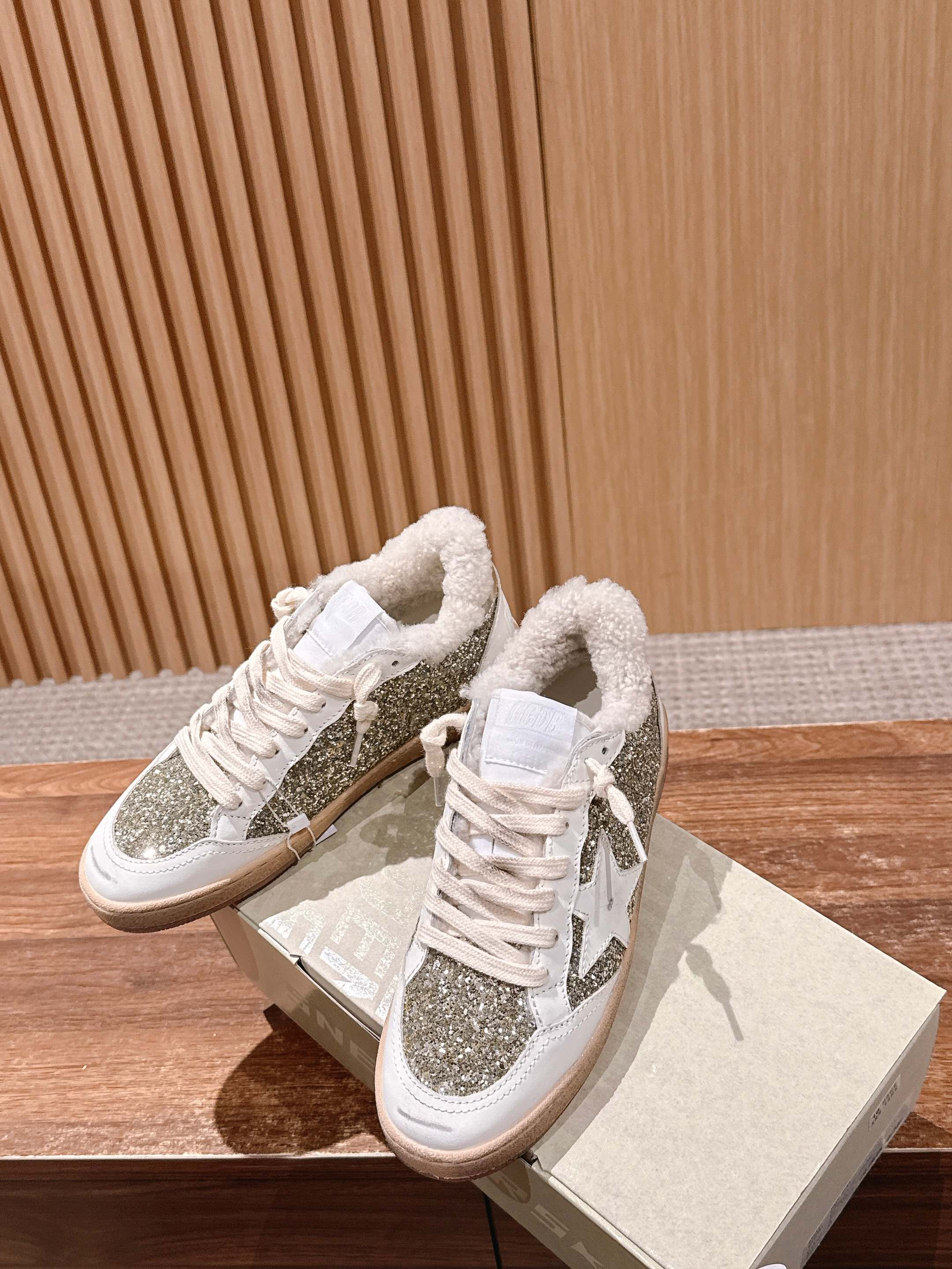 Golden Goose 2025 Wool-Lined Dirty Sneaker White mix Gold Cowhide 444260