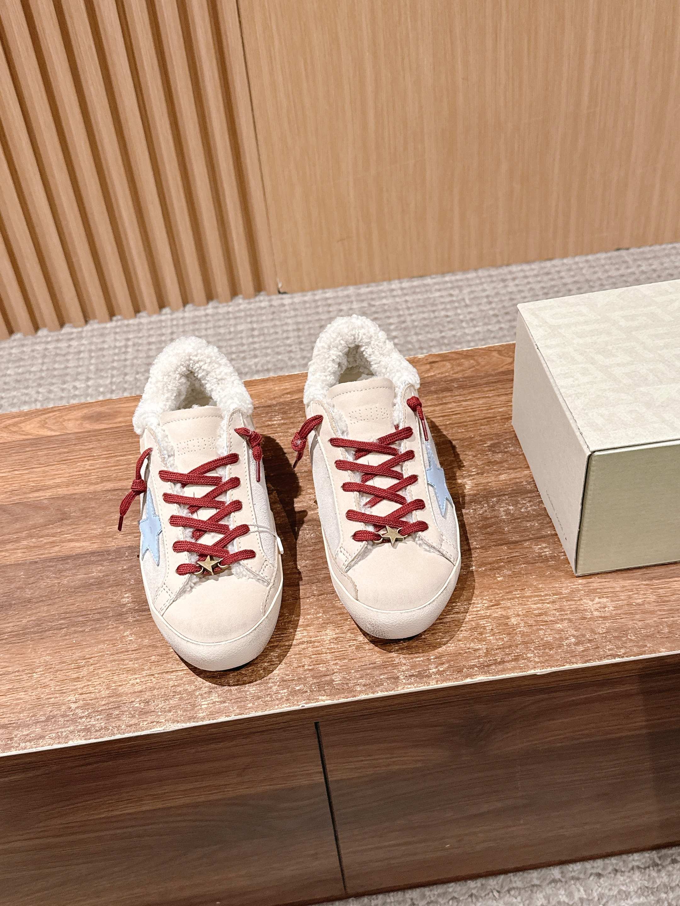 Golden Goose 2025 Wool-Lined Dirty Sneaker Beige Red mix Blue Suede 444267