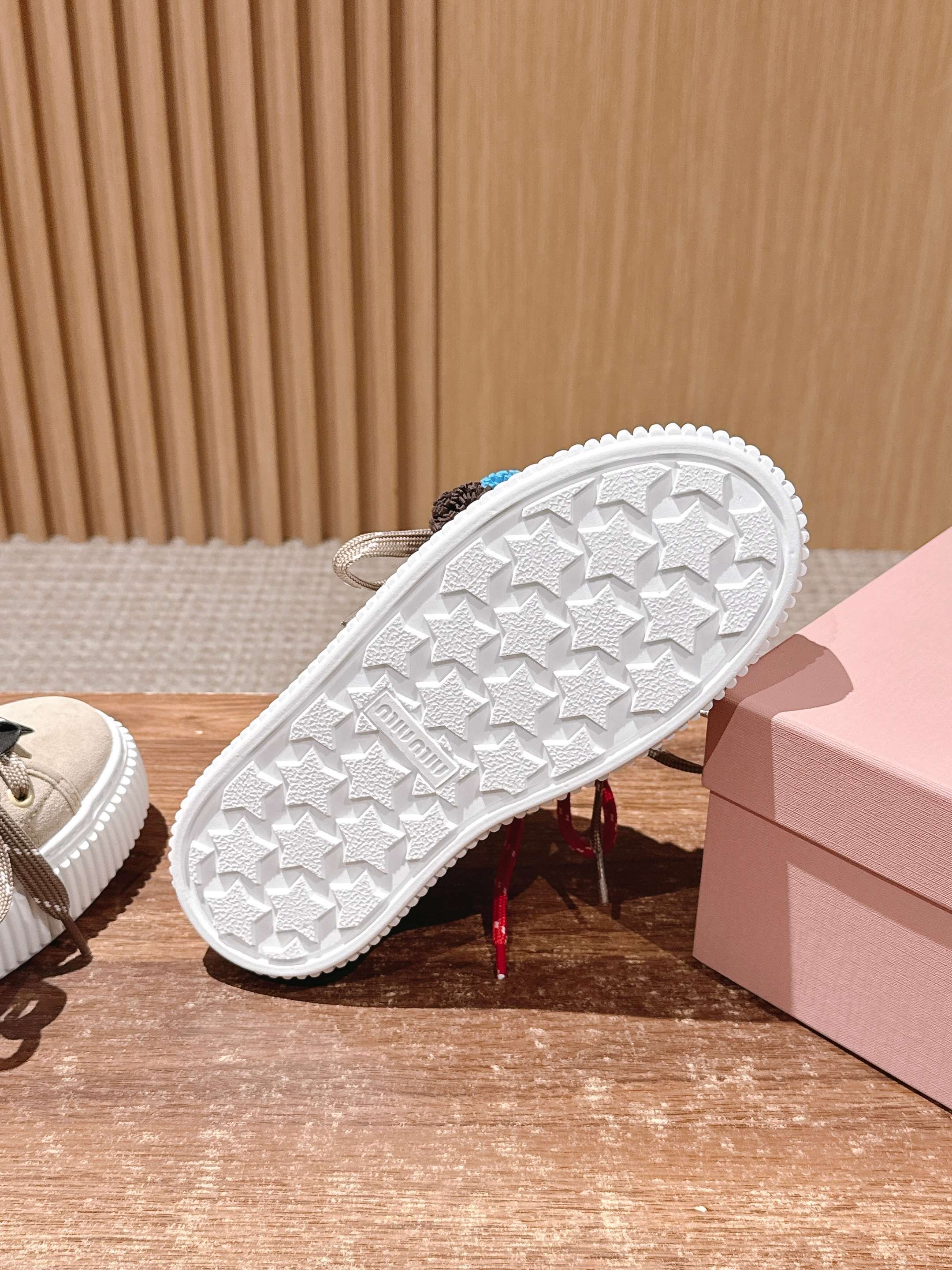 Miumiu 25 Platform Sneakers Beige Red Suede Wool 553690