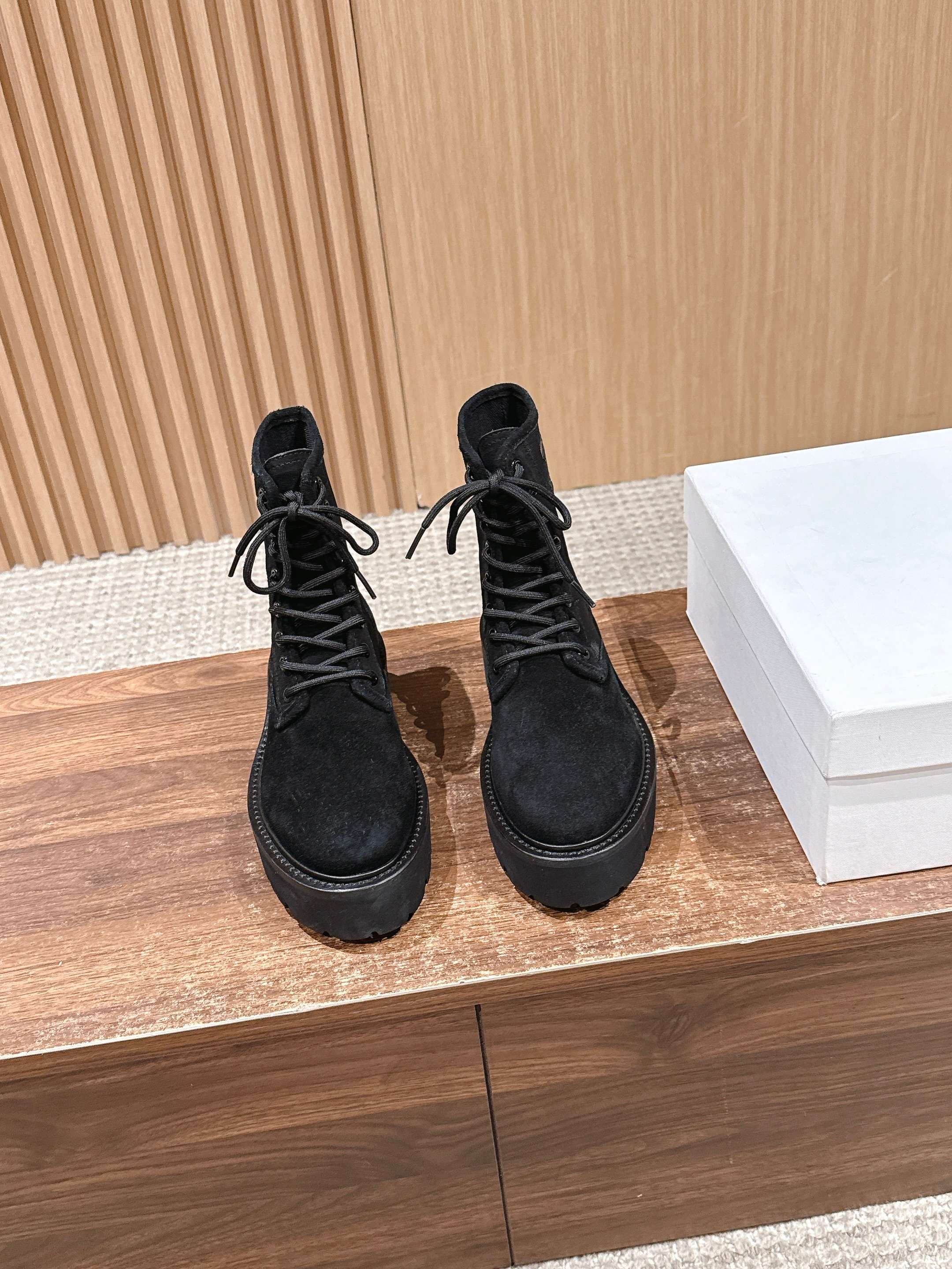 Celine 25 Bulky Lace-up Boot Black Suede 554011