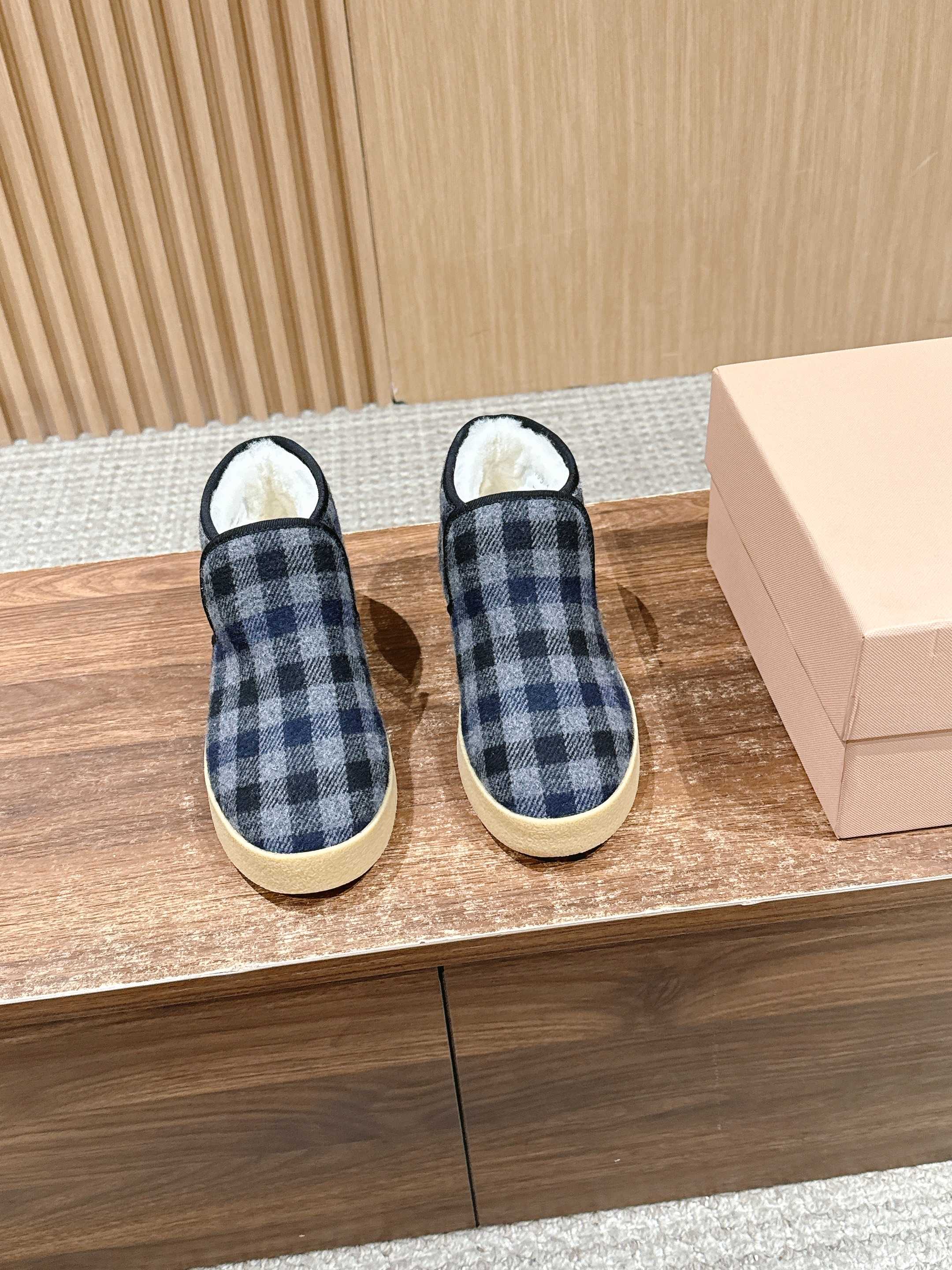 Miumiu 25 Plaid Slip-on Boot Blue Mix White Suede Wool 553703