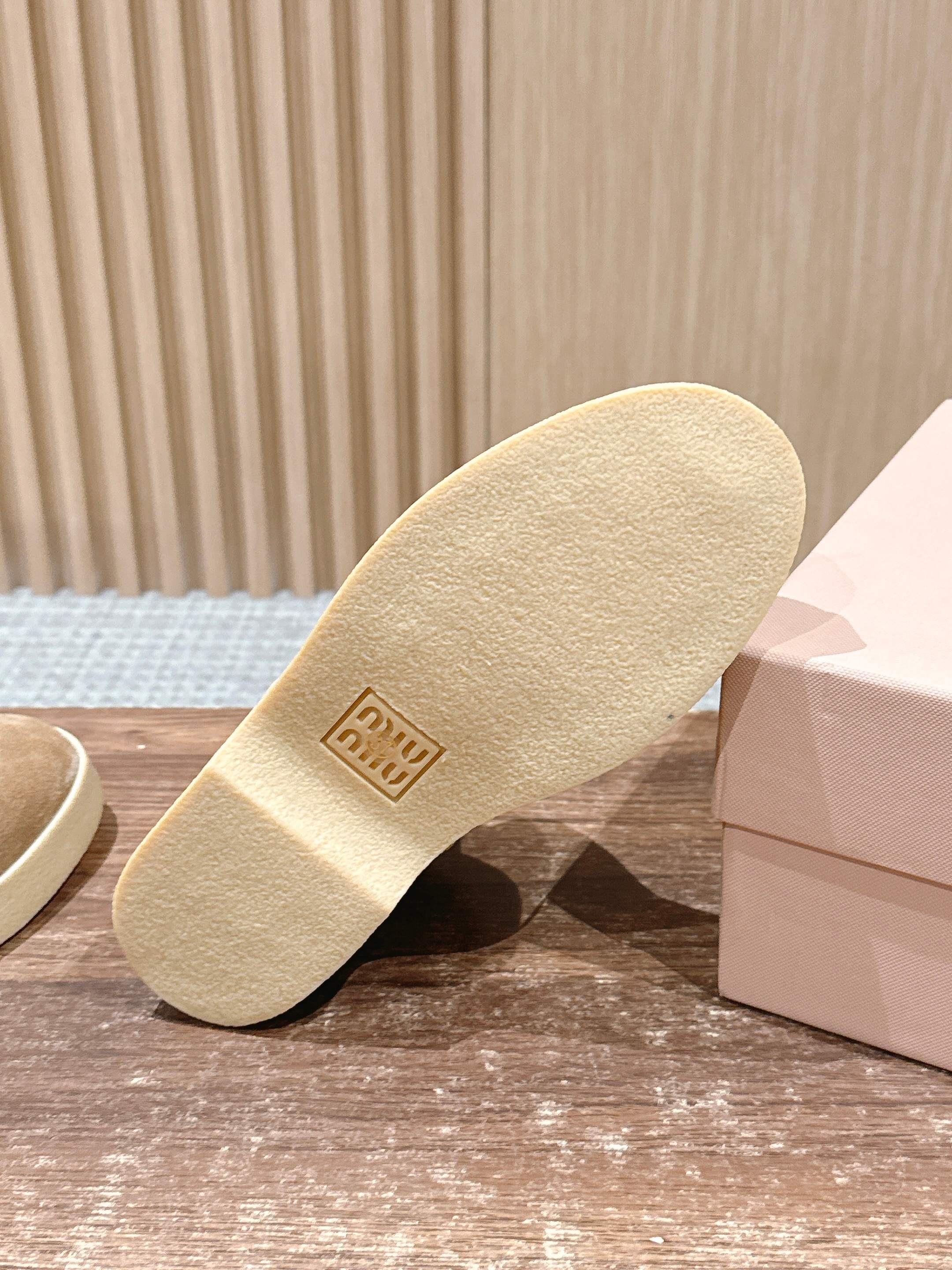 Miumiu 25 Slip-on Boot Light Brown Mix White Suede Wool 553706