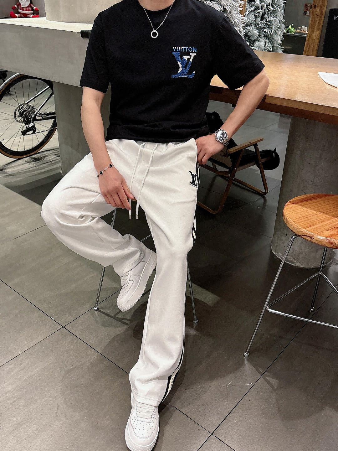 LV SWEATPANTS WHITE COTTON 239585