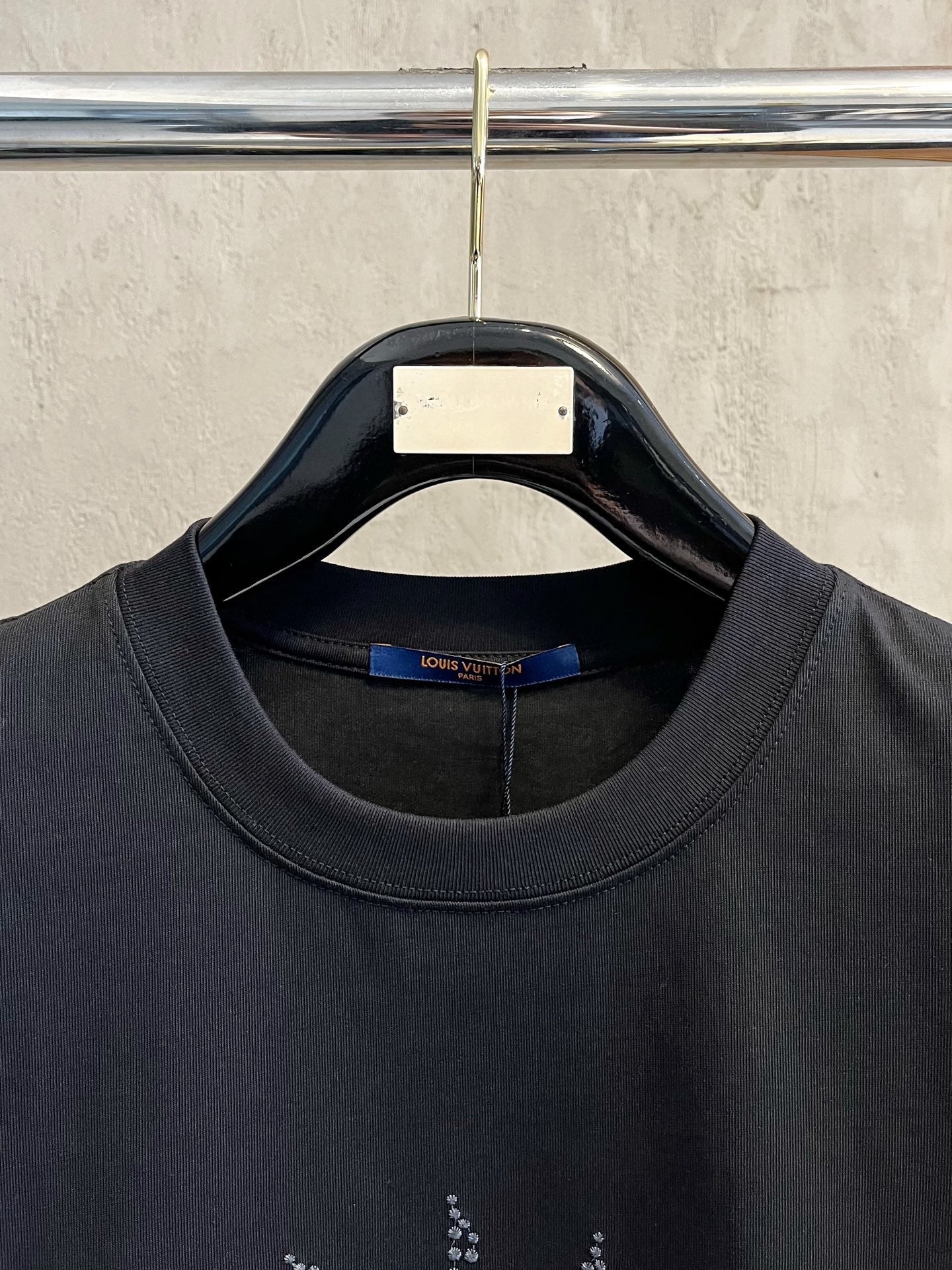 LV T-SHIRT IN BLACK PURE COTTON WITH EMBROIDERED LOGO 238772