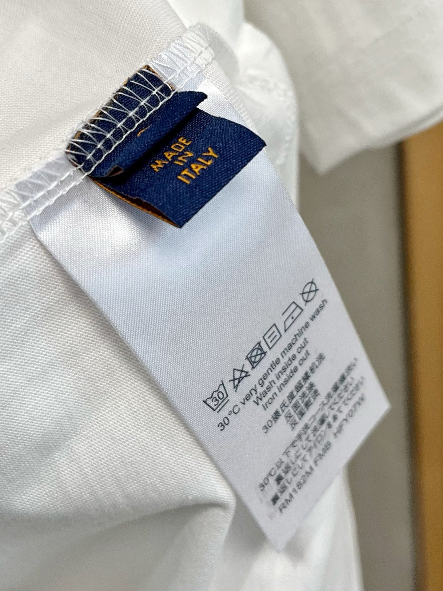 LV T-SHIRT IN WHITE PURE COTTON LOGO PRINT 238775