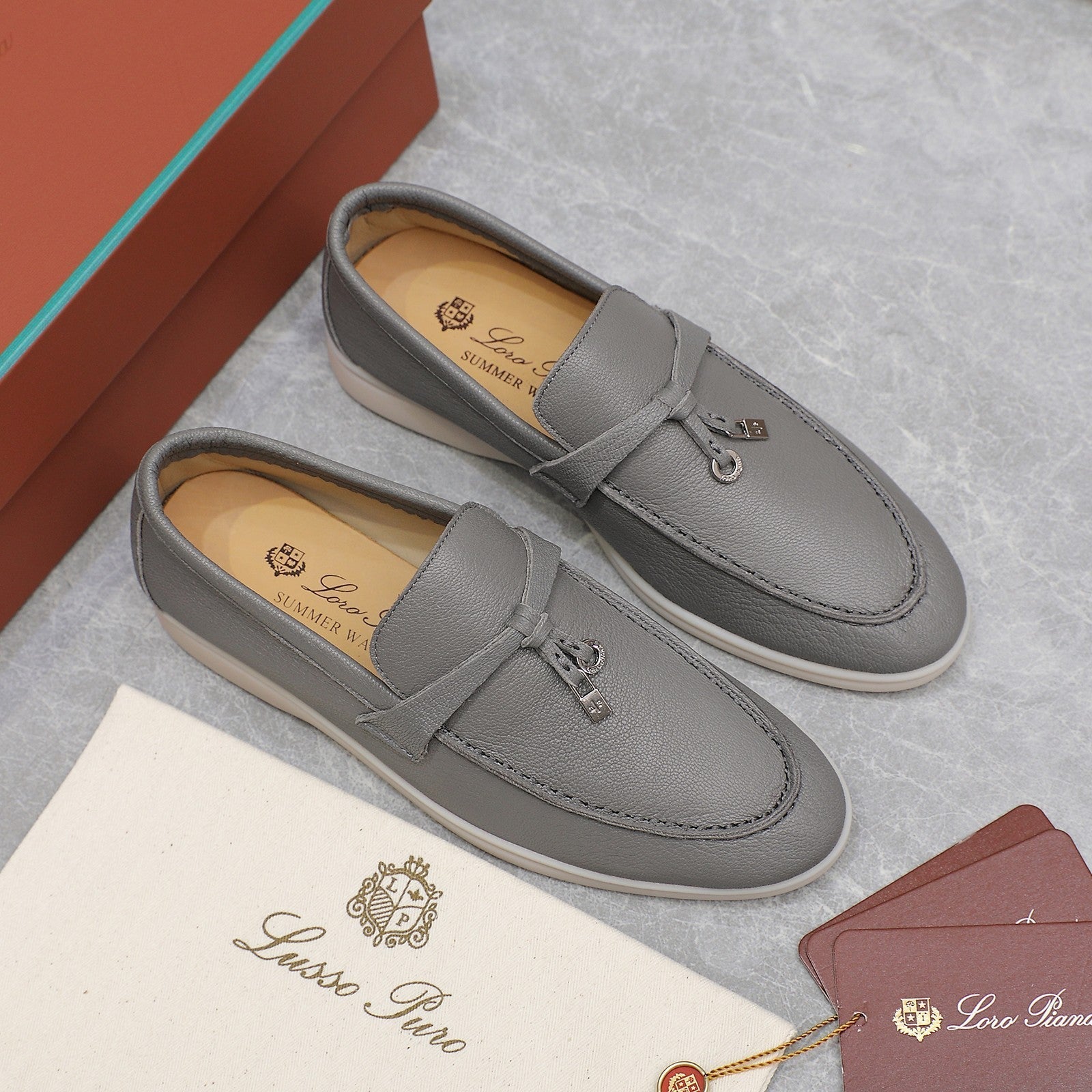LP SUMMER CHARMS WALK LOAFERS LIGHT GRAY LAMBSKIN