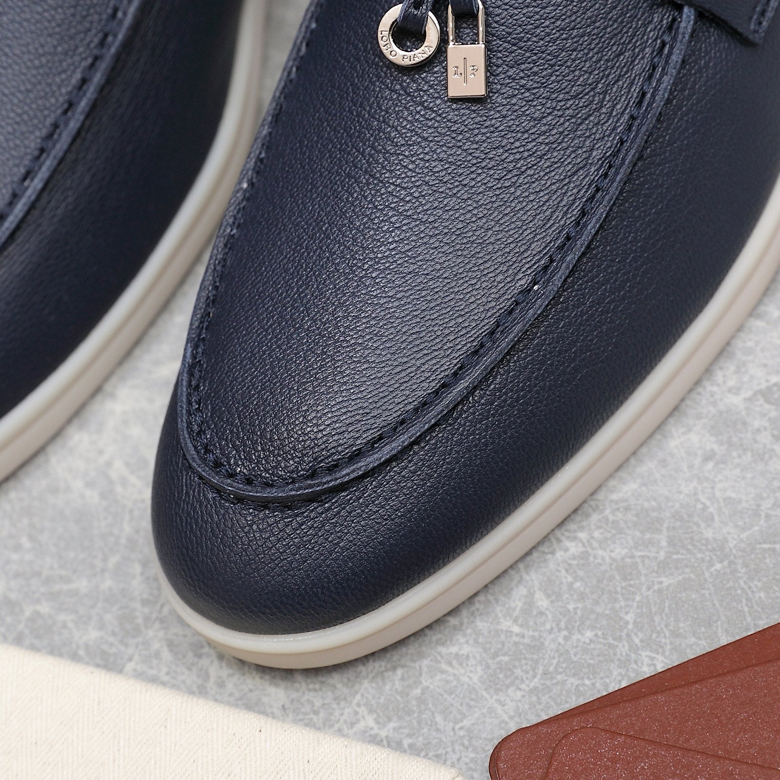 LP SUMMER CHARMS WALK LOAFERS NAVY LAMBSKIN