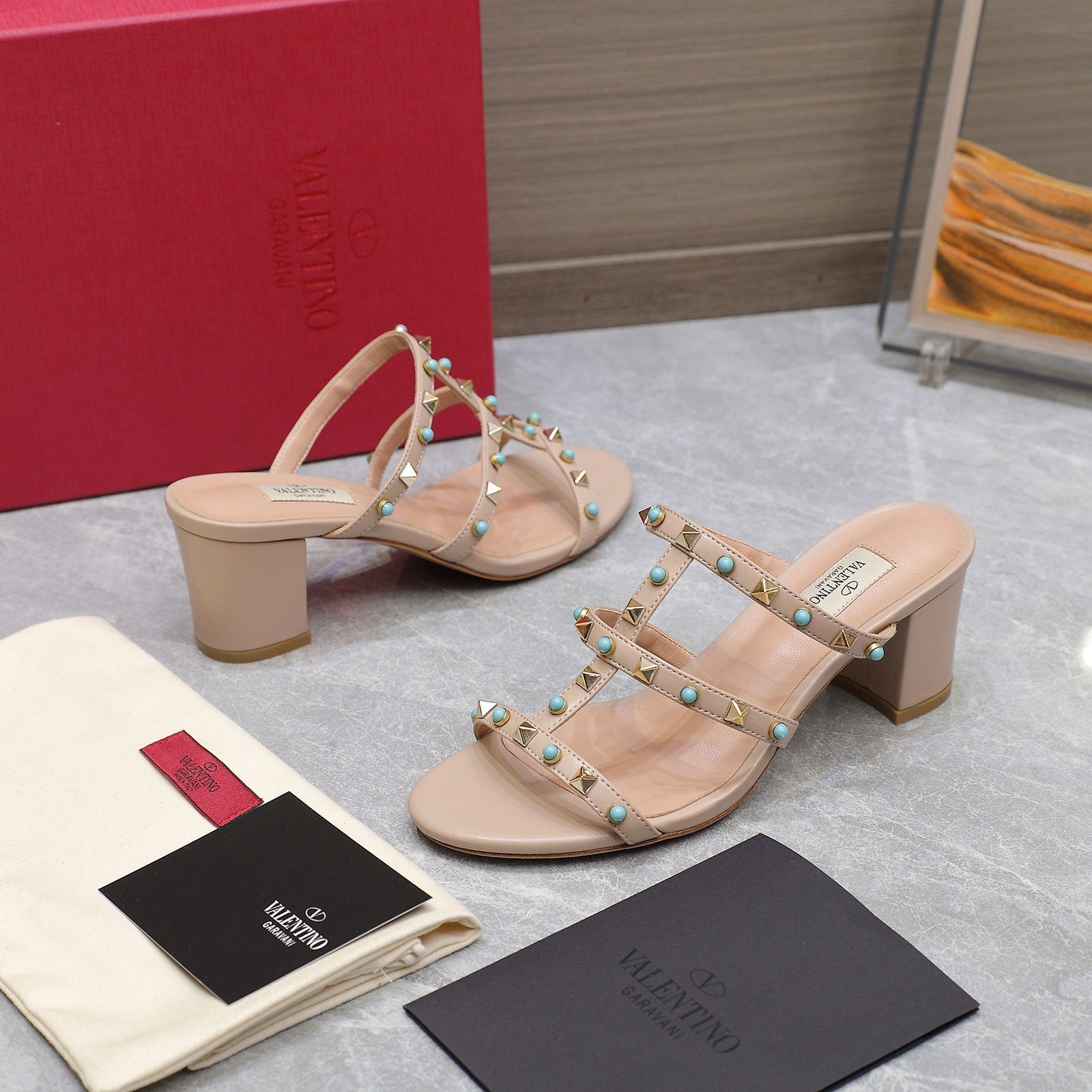 VT 25 Rockstud Heeled Sandals Nude Sheepskin 289666