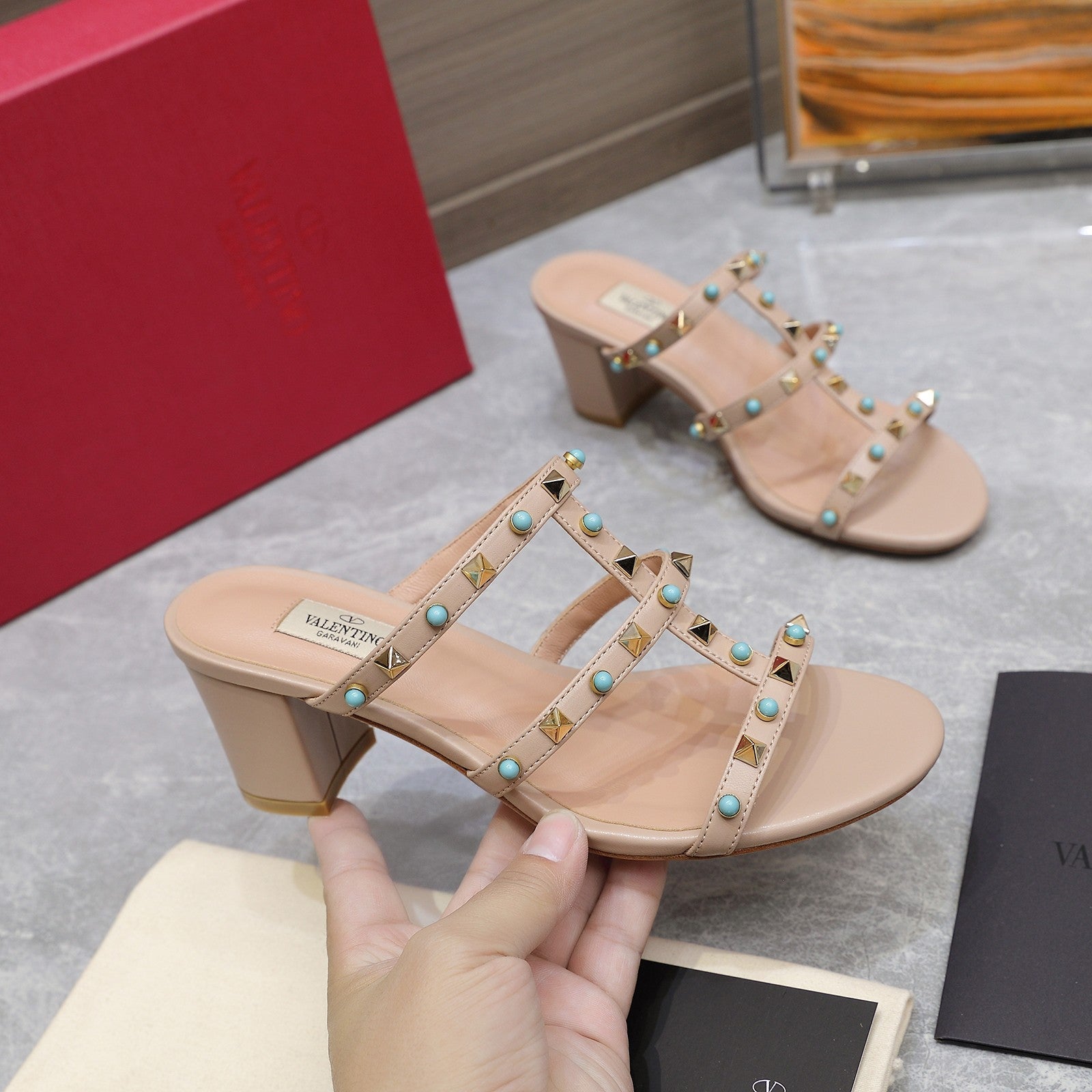 VT 25 Rockstud Heeled Sandals Nude Sheepskin 289666