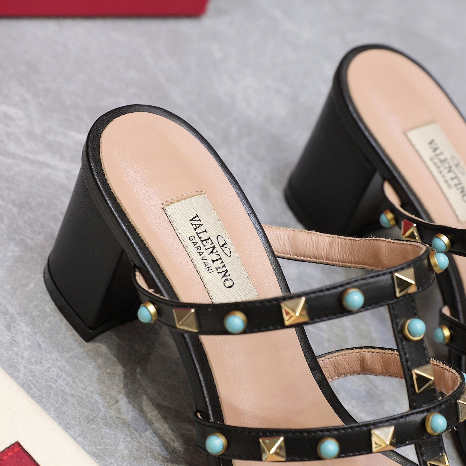 VT 25 Rockstud Heeled Sandals Black Sheepskin 289667