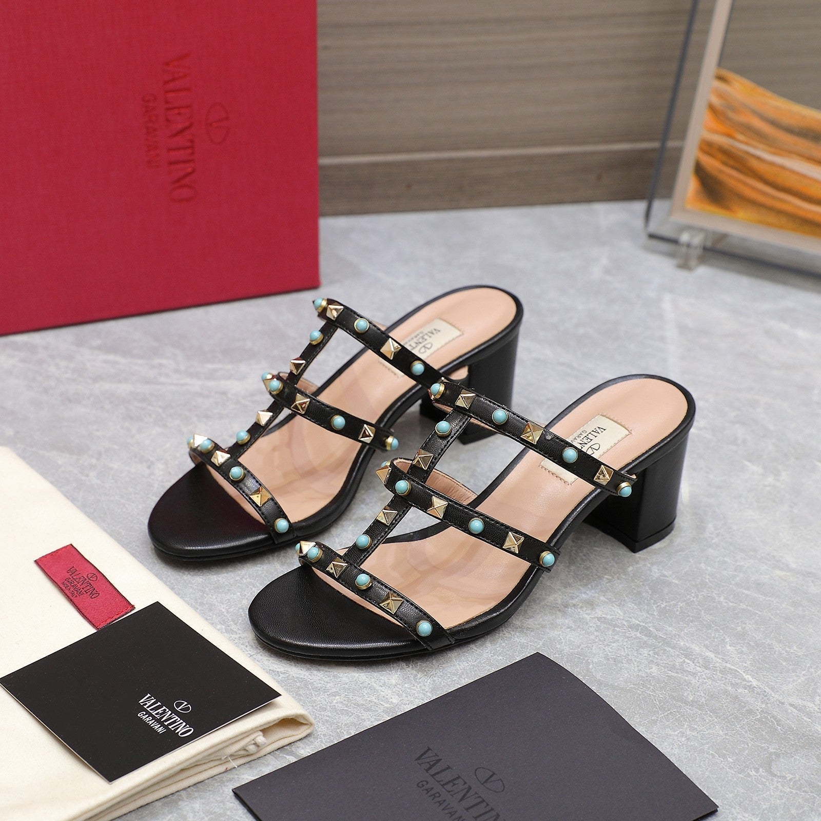 VT 25 Rockstud Heeled Sandals Black Sheepskin 289667