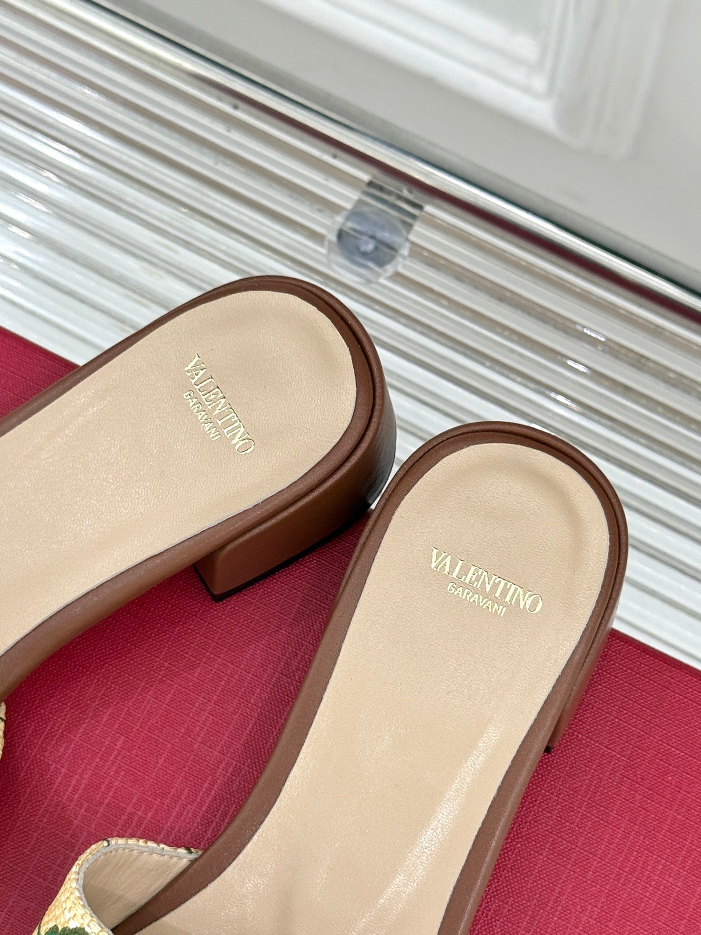 VT 25 Cherryfic Leather Trimmed Slides Brown Sheepskin 286505