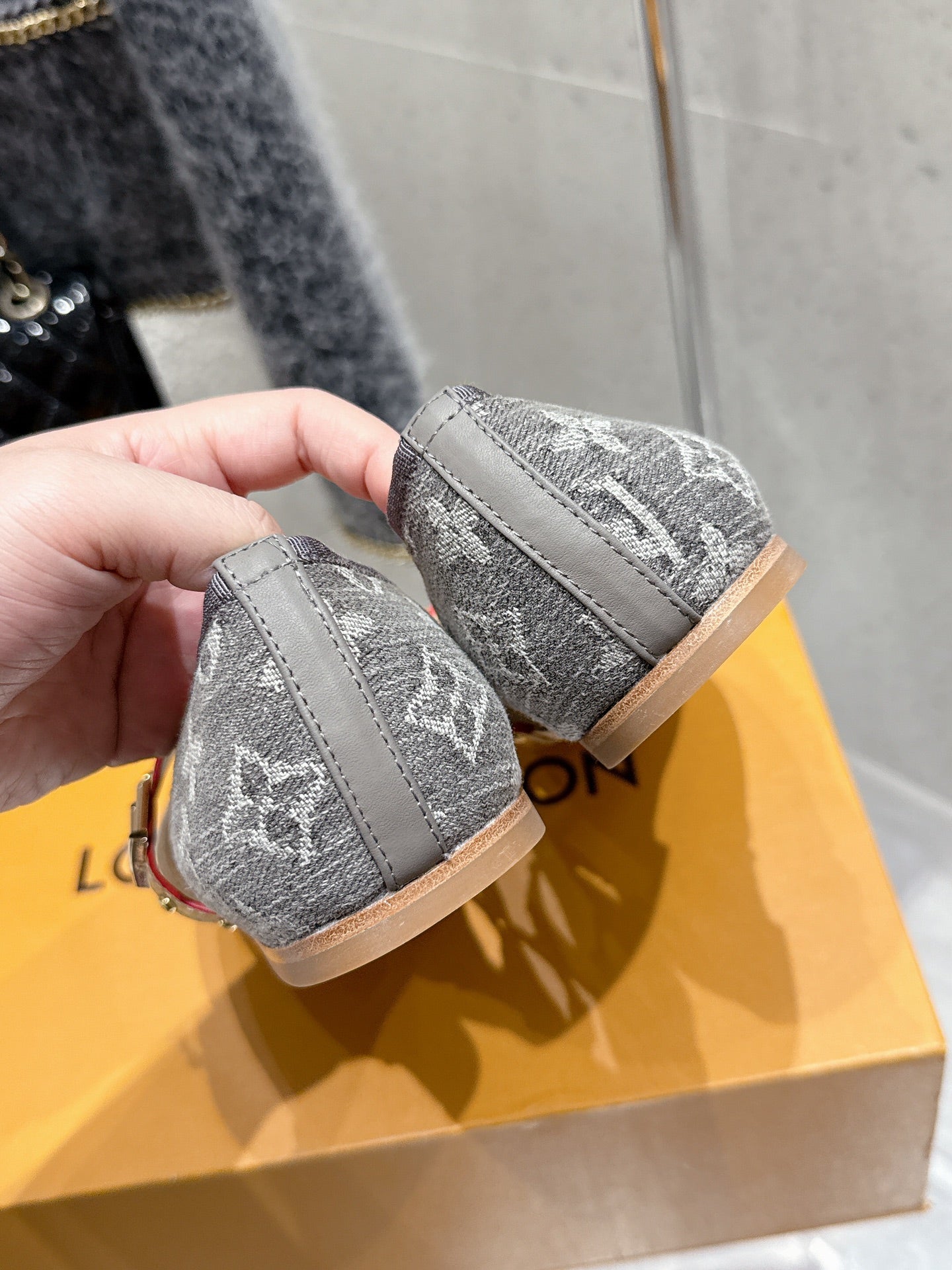 LV 26s Ballet Flats Gray White Denim 610836