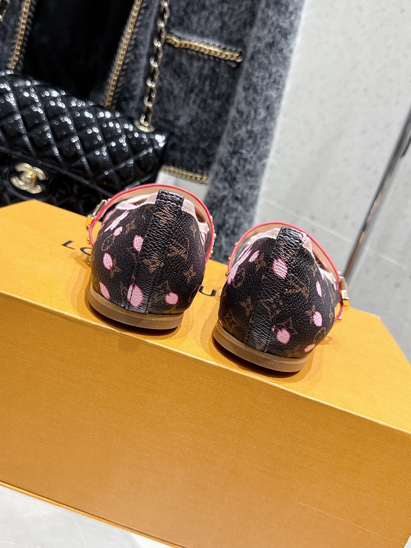 LV 26s Ballet Flats Brown Pink Monogram Leather  610839