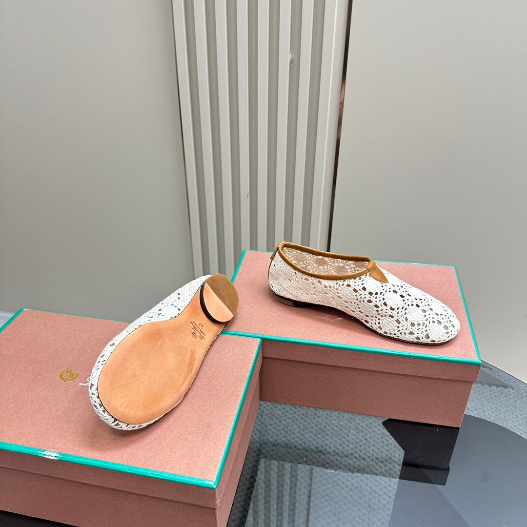 floaty flat mocassin sliper white fabric