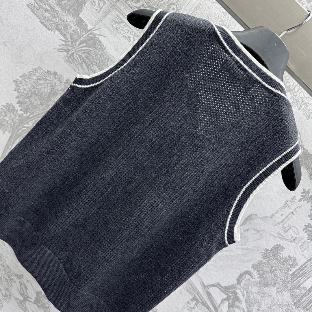 Miu 25 V- Gile Black Wool 232006