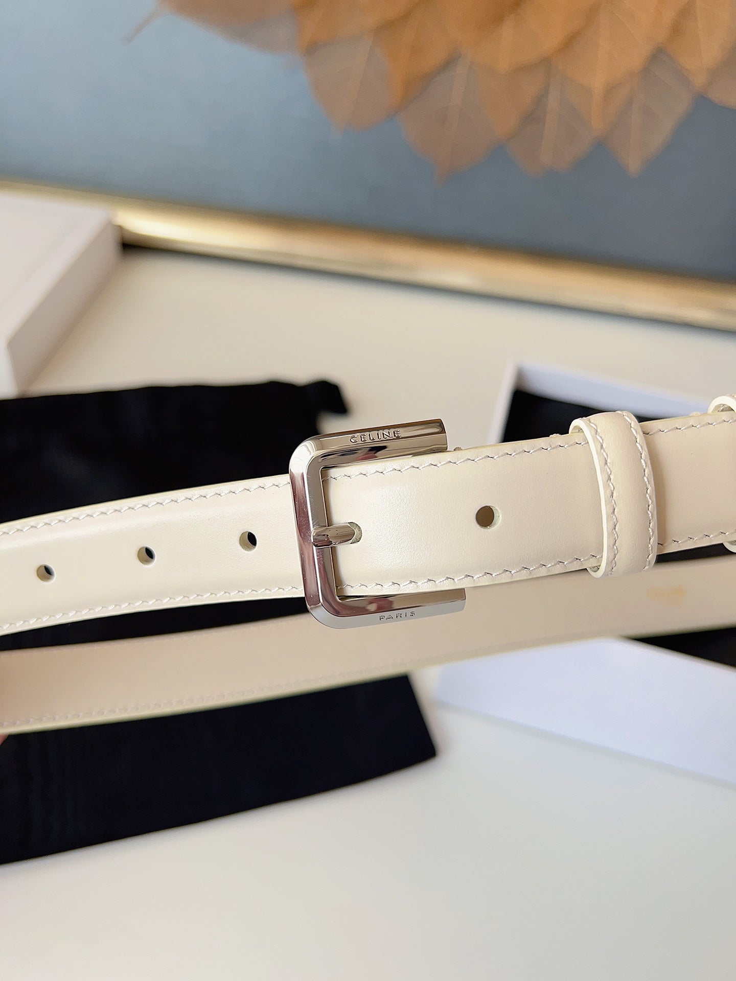 CL Sliver 25mm Triomphe Belt White Cowhide 616409