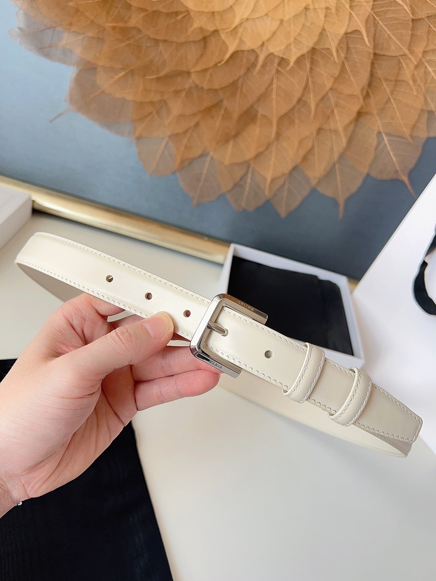 CL Sliver 25mm Triomphe Belt White Cowhide 616409