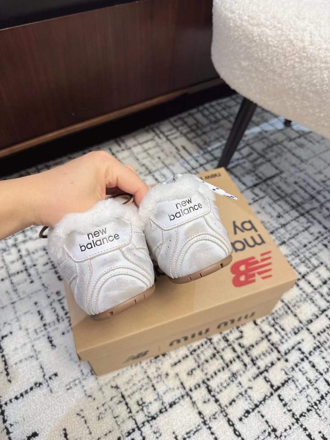 Miu Balance 530 SL Sneakers Fleece Lining White Retro Suede