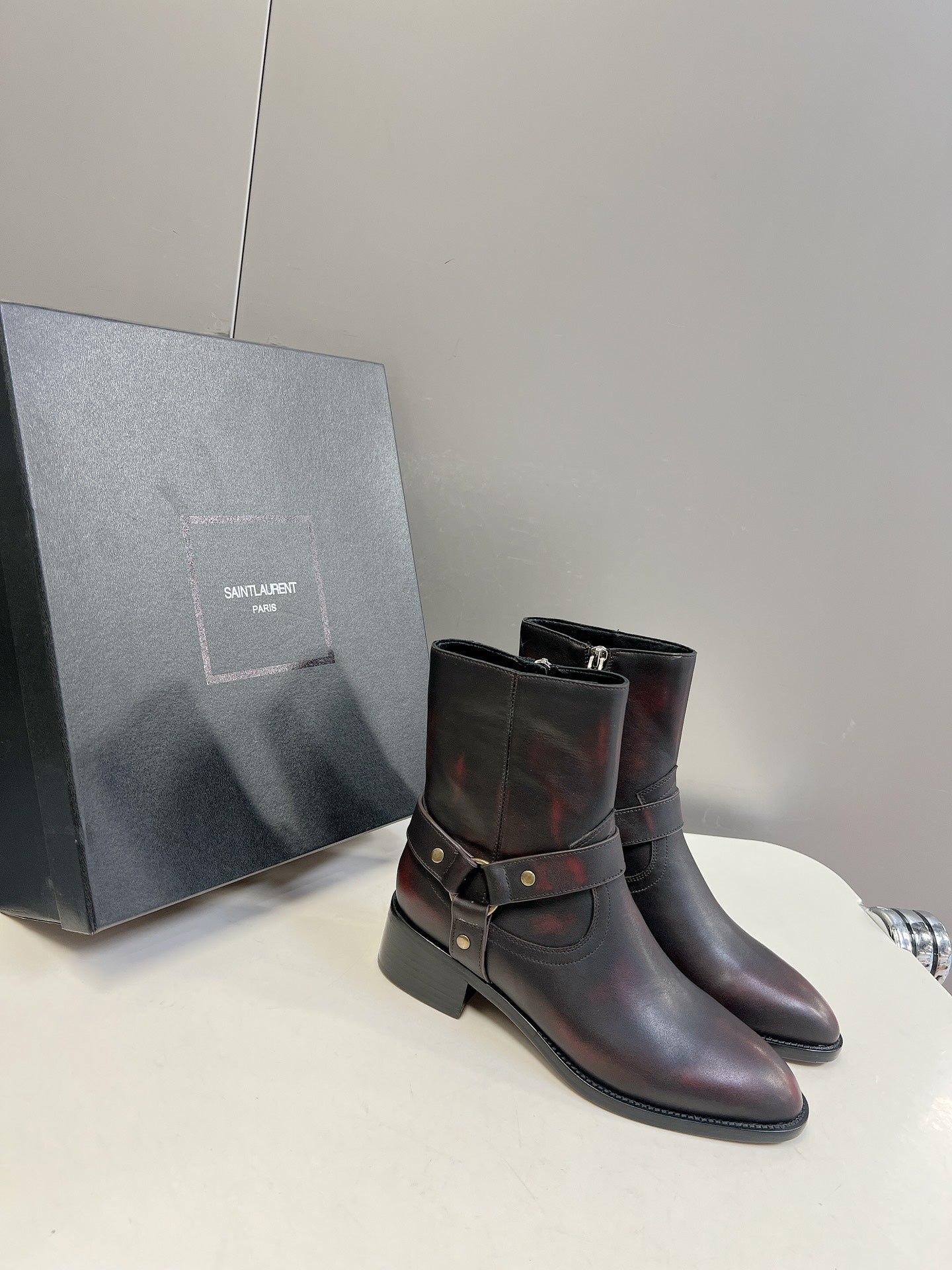 SL HARNESS BOOTS BLACK AND GARNET CALFSKIN