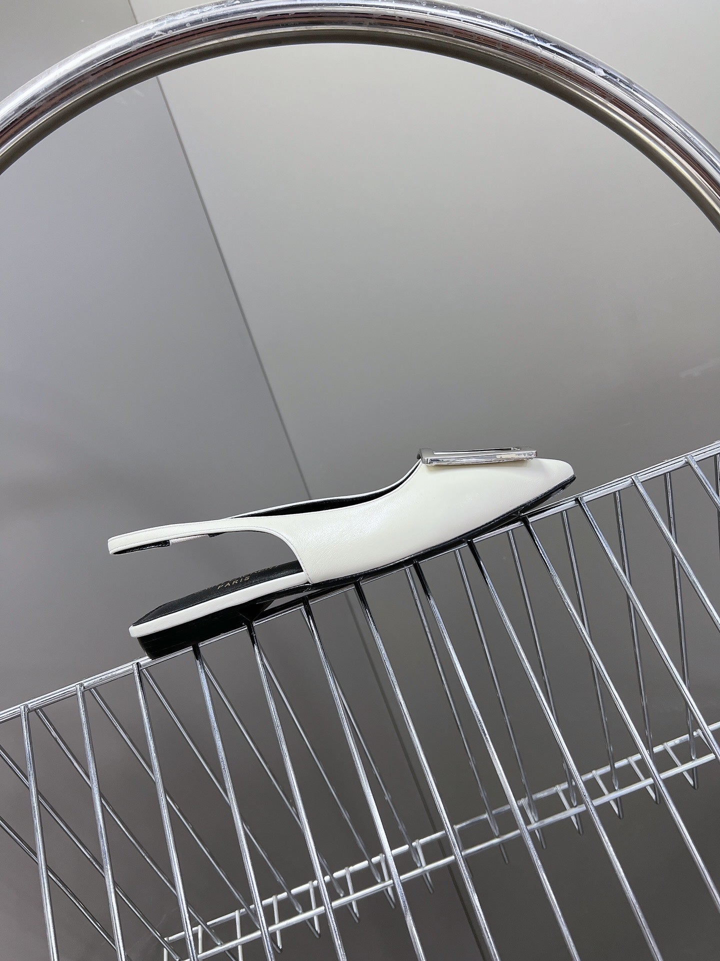 SL SQUARE BUCKLE SLINGBACK WHITE CALFSKIN