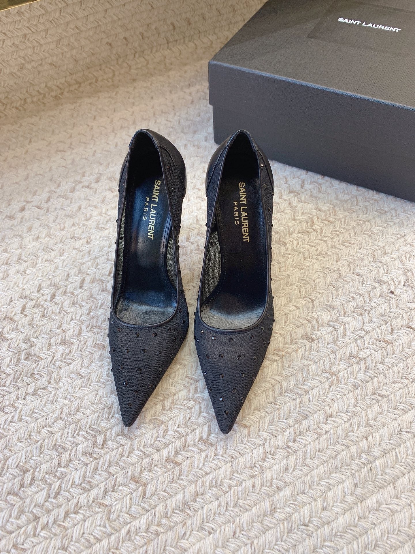 NORMA PUMPS IN BLACK MESH ATTACHED CRYSTALS