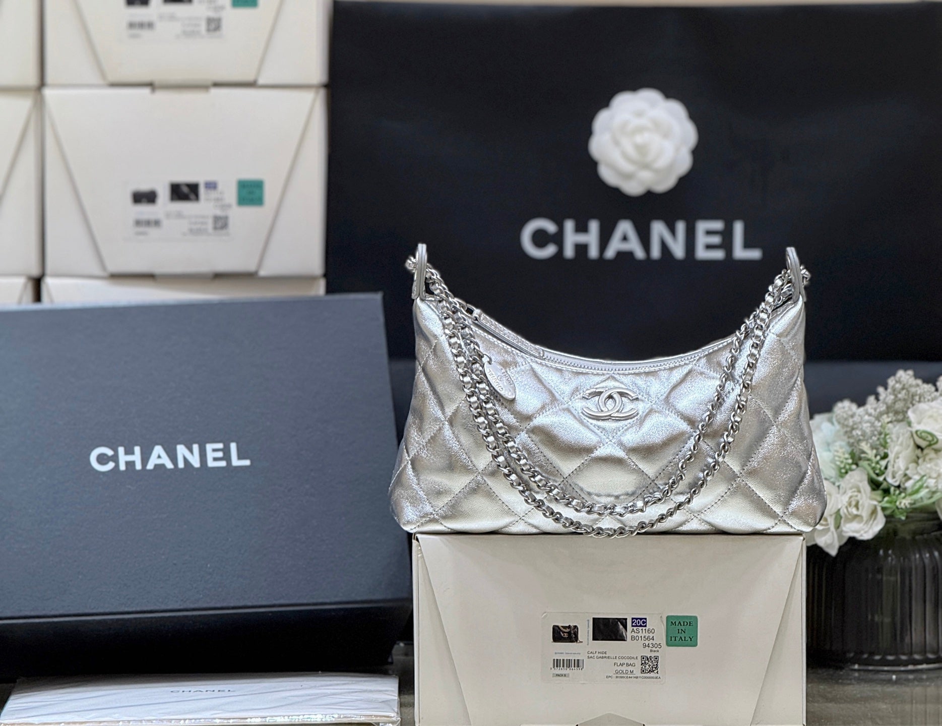 Chanel 2025  Hobo Dumpling Bag 26cm Genuine Calfskin Leather 339343