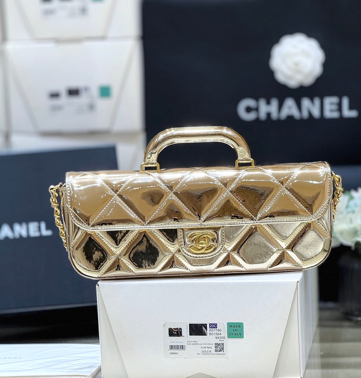 Chanel 2025 Bag 30cm Gold Shine Calfskin 345963
