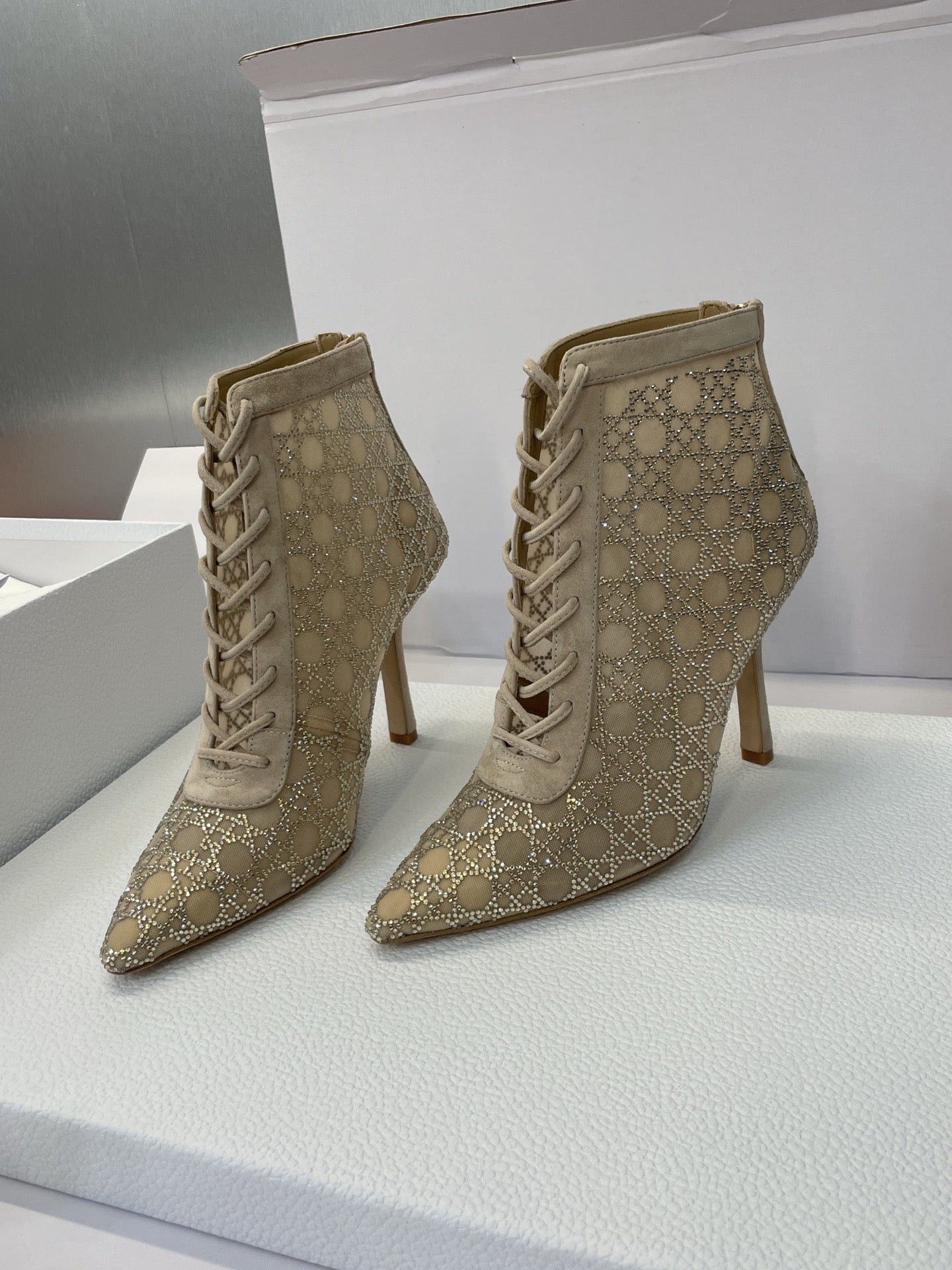 Dior 2025 Capture Heeled Ankle Boot Beige Mesh Sheepskin 508532