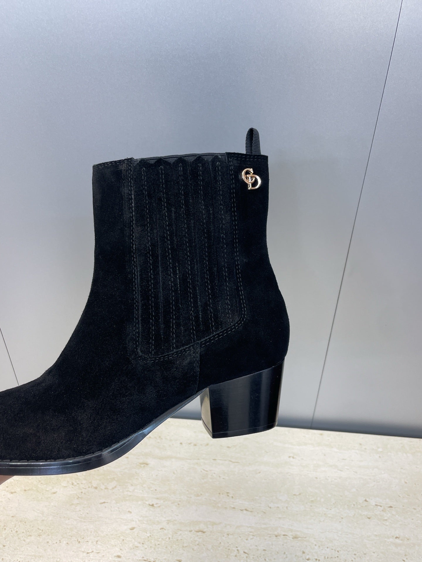 Dior 2025 D-West Chelsea Boots Black Suede 508543
