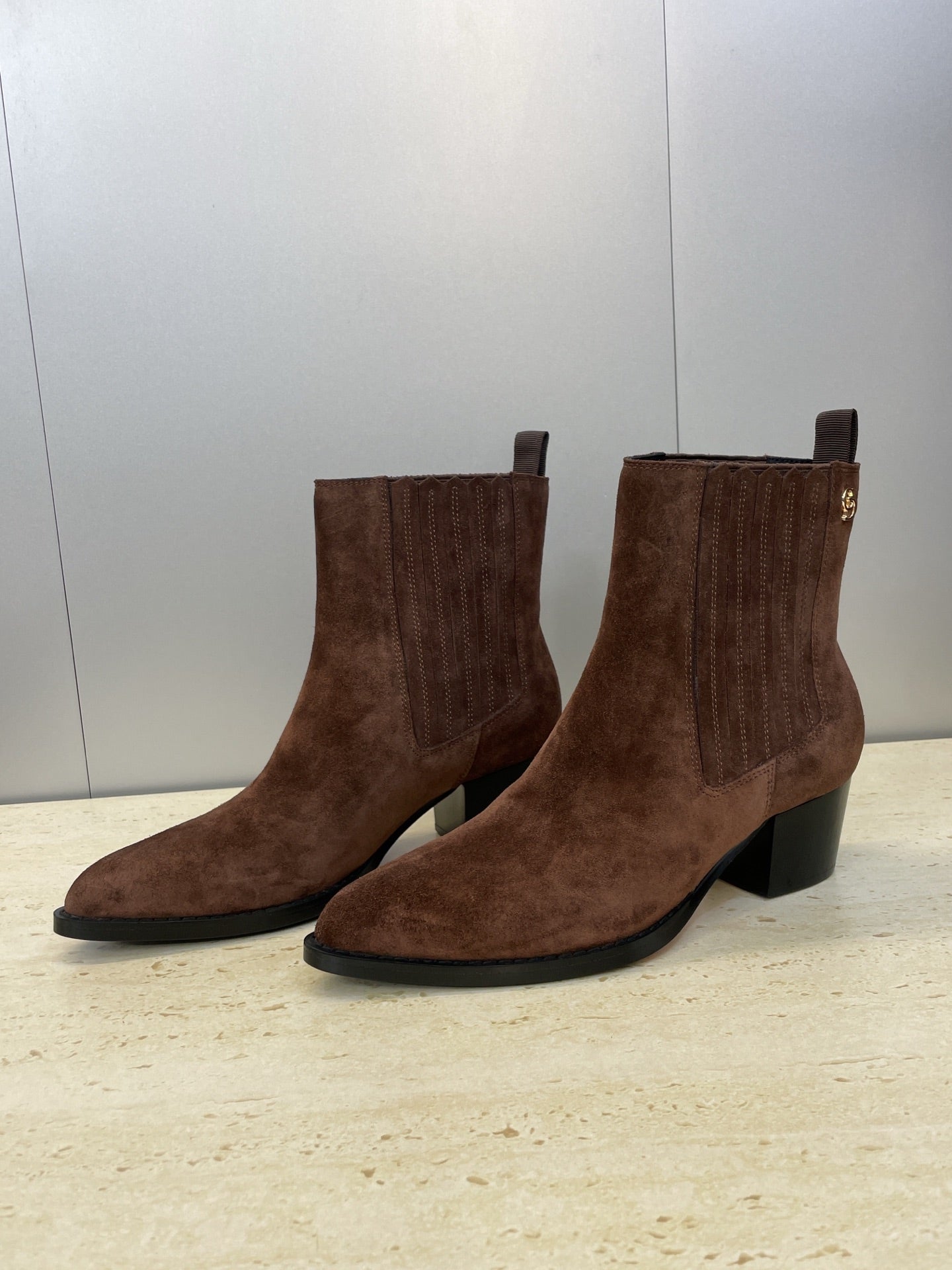 Dior 2025 D-West Chelsea Boots Chocolate Brown Suede 508544