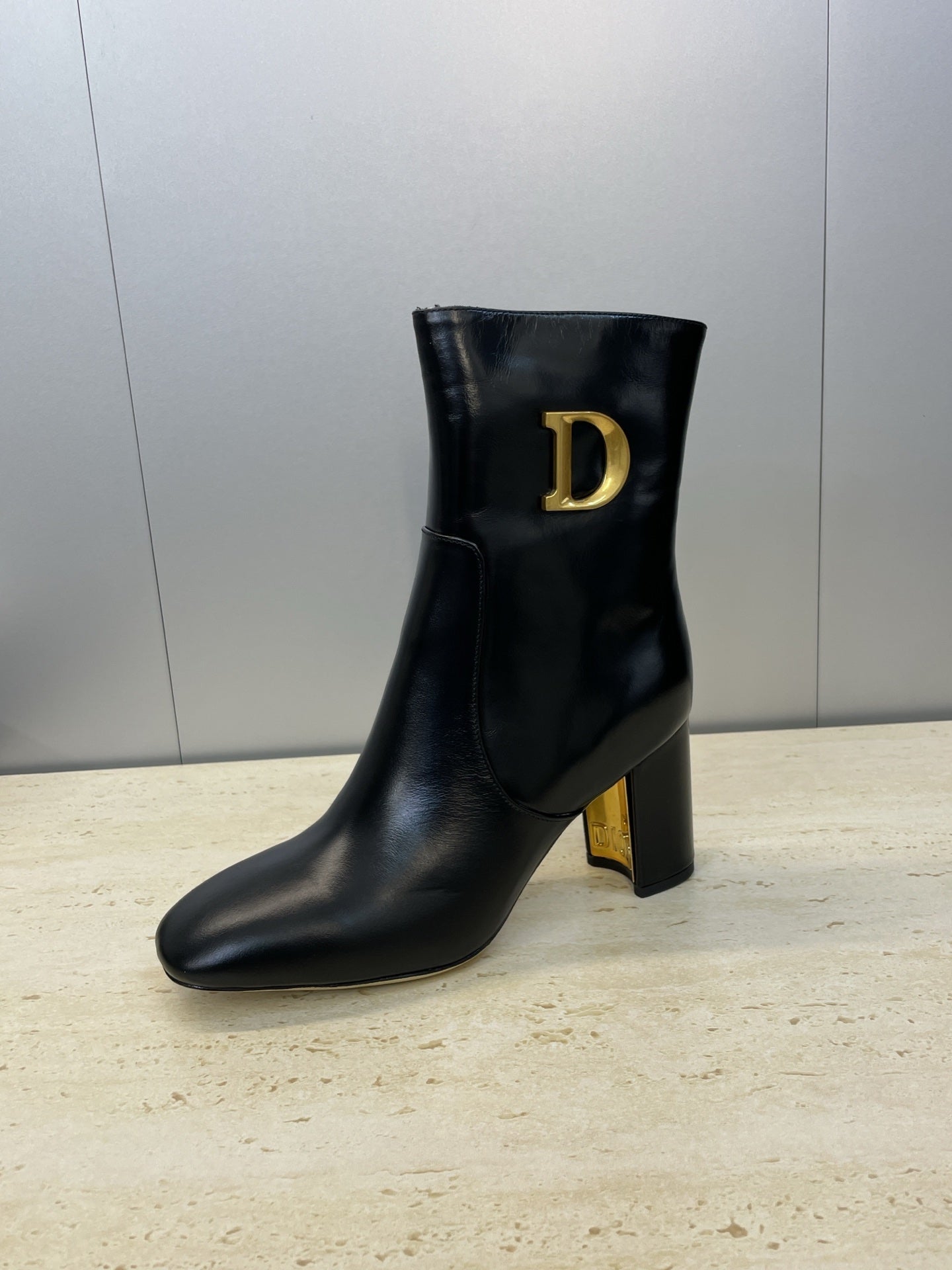 Dior 2025 Boot Black Gold Cowhide 508545