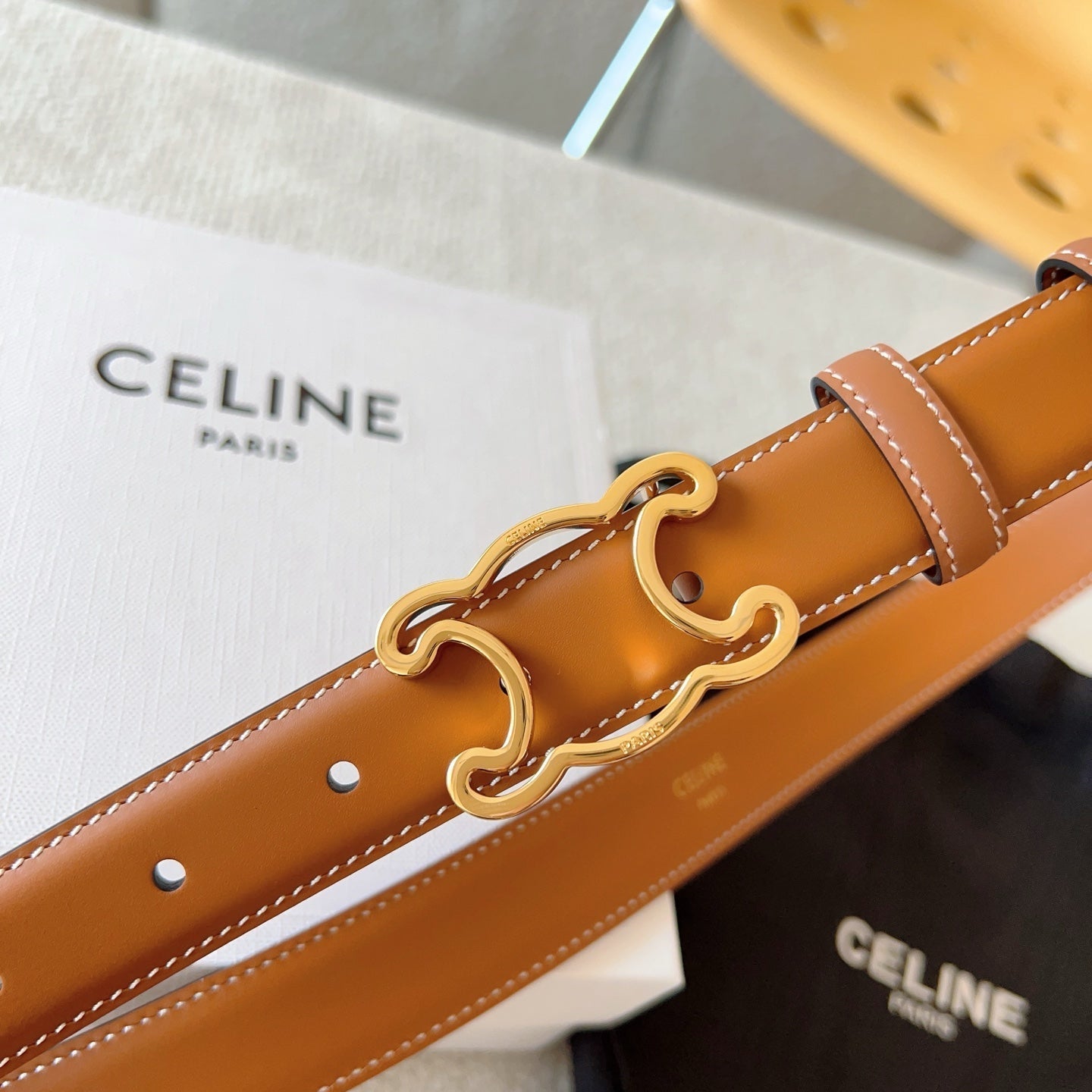 CL Gold 25mm Triomphe Enamel Brown Cowhide 607412