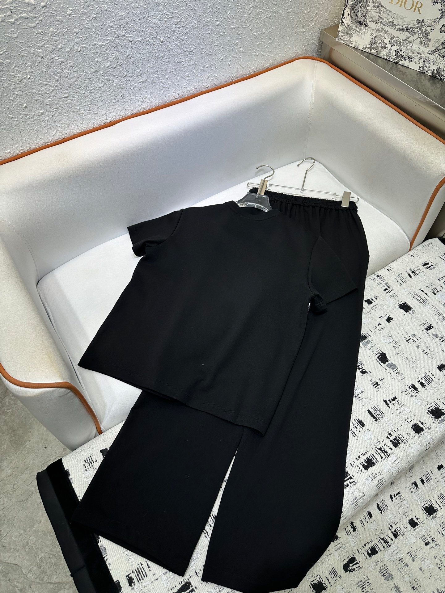 CD 25 Pattern Embroidery Set Black and White Cotton